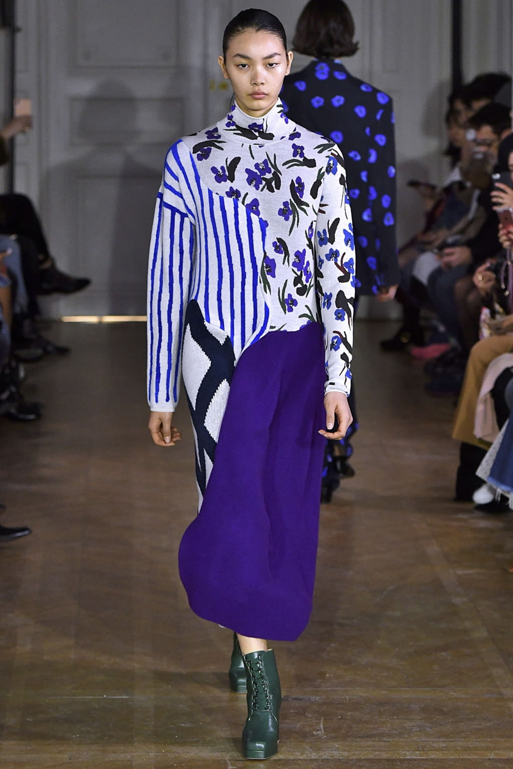 Fashion Week Paris Fall/Winter 2019 look 19 de la collection Christian Wijnants womenswear