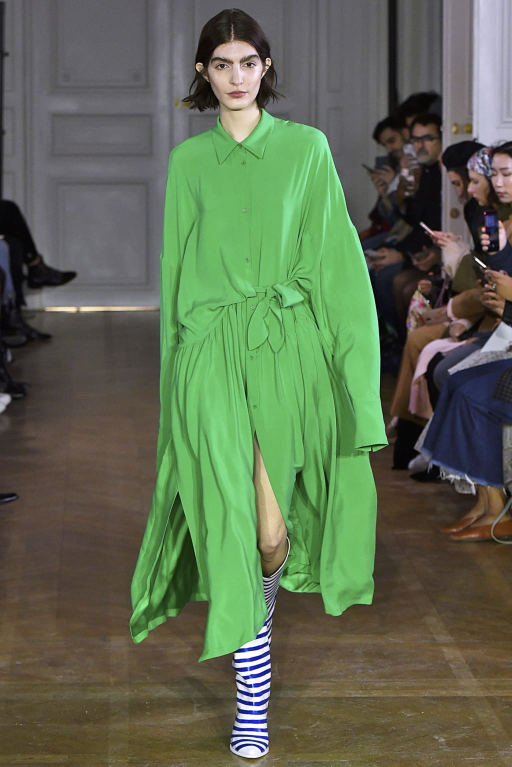 Fashion Week Paris Fall/Winter 2019 look 23 from the Christian Wijnants collection womenswear