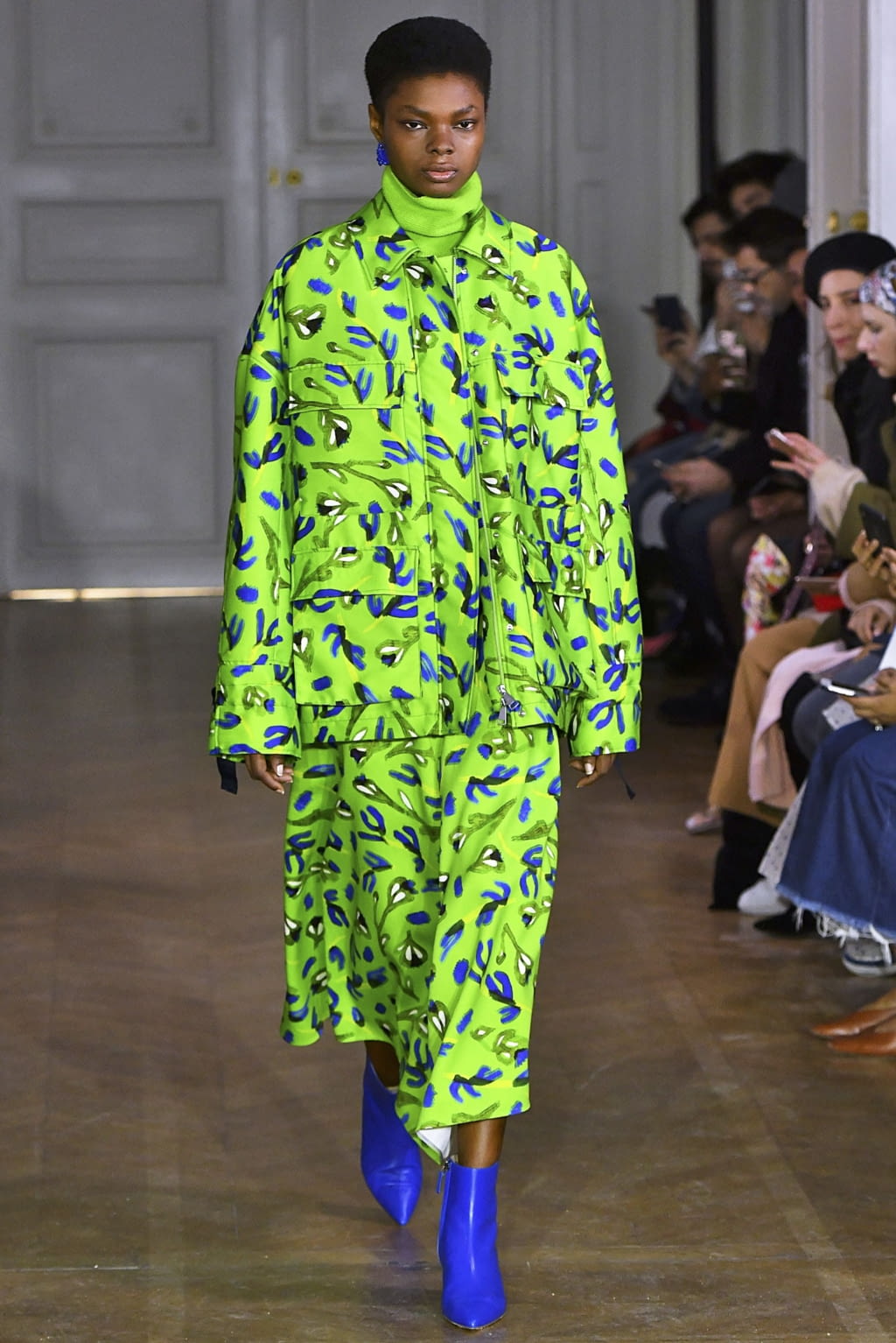Fashion Week Paris Fall/Winter 2019 look 29 from the Christian Wijnants collection 女装