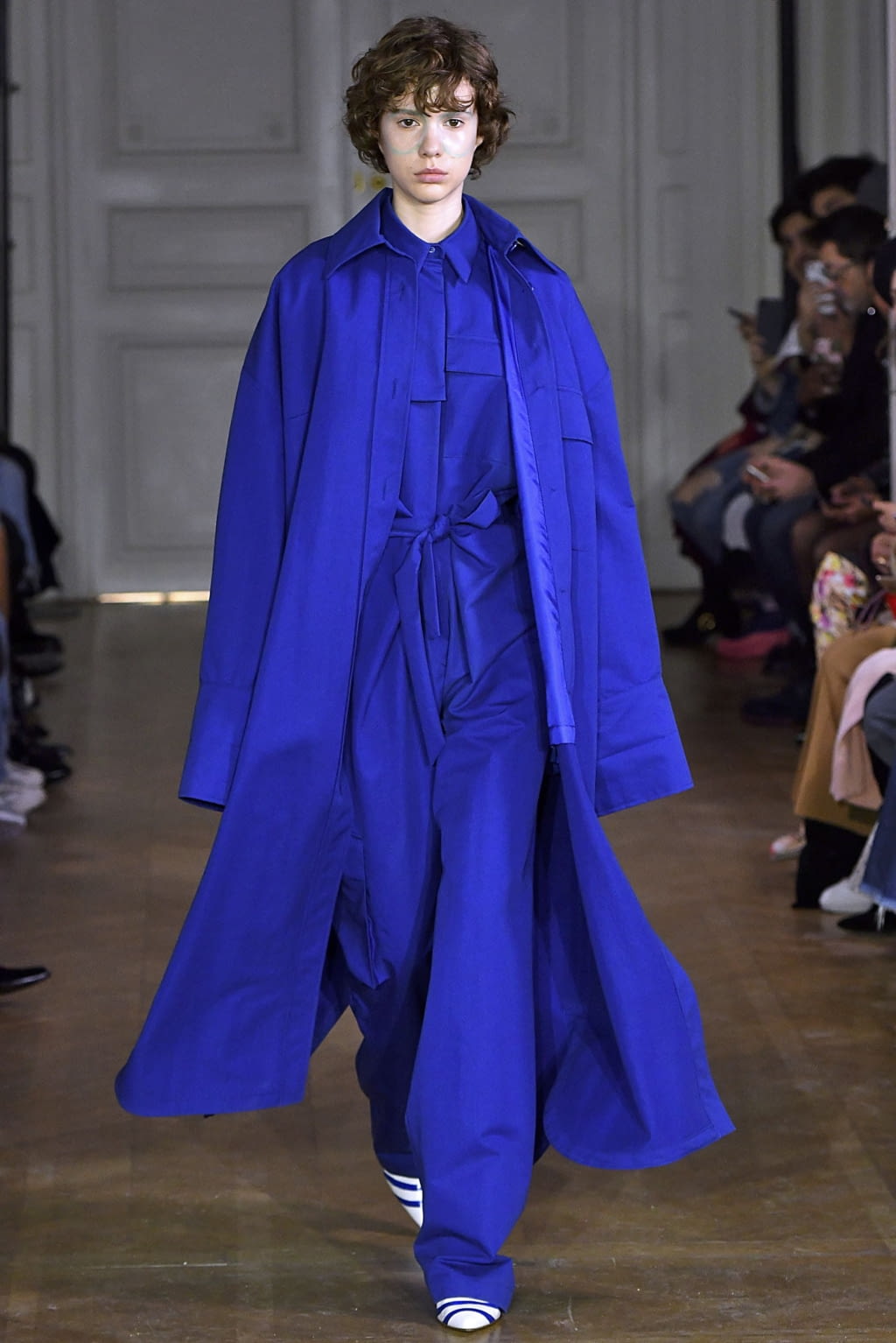 Fashion Week Paris Fall/Winter 2019 look 31 from the Christian Wijnants collection 女装