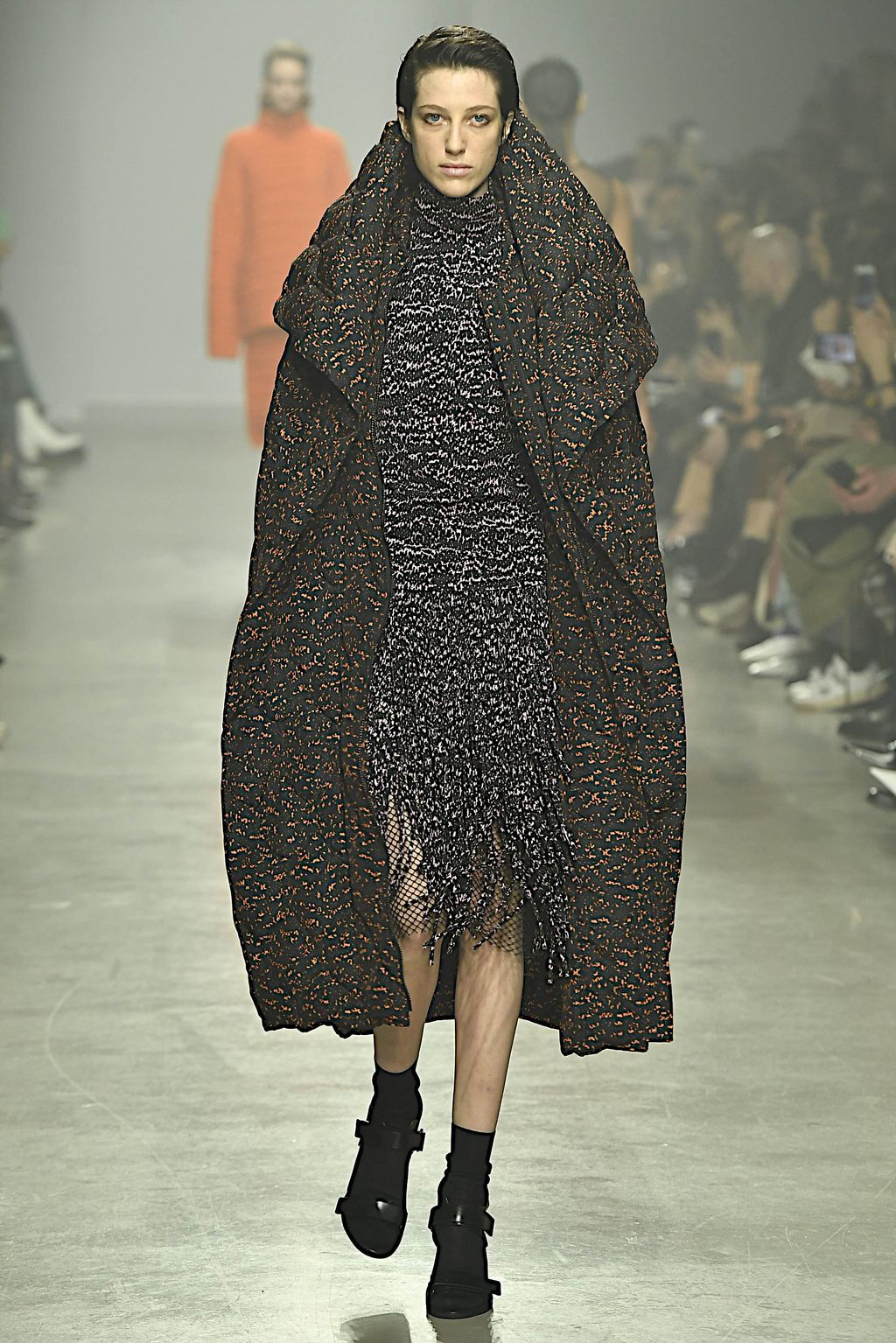 Fashion Week Paris Fall/Winter 2020 look 12 from the Christian Wijnants collection womenswear