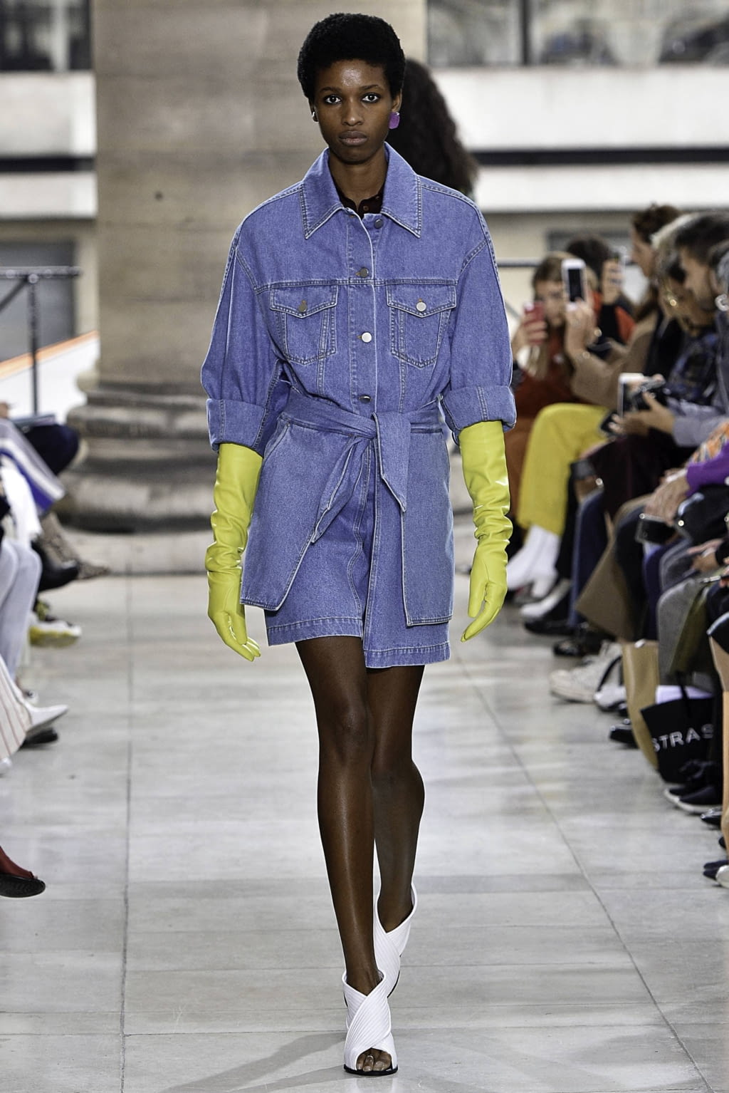 Fashion Week Paris Spring/Summer 2019 look 12 de la collection Christian Wijnants womenswear