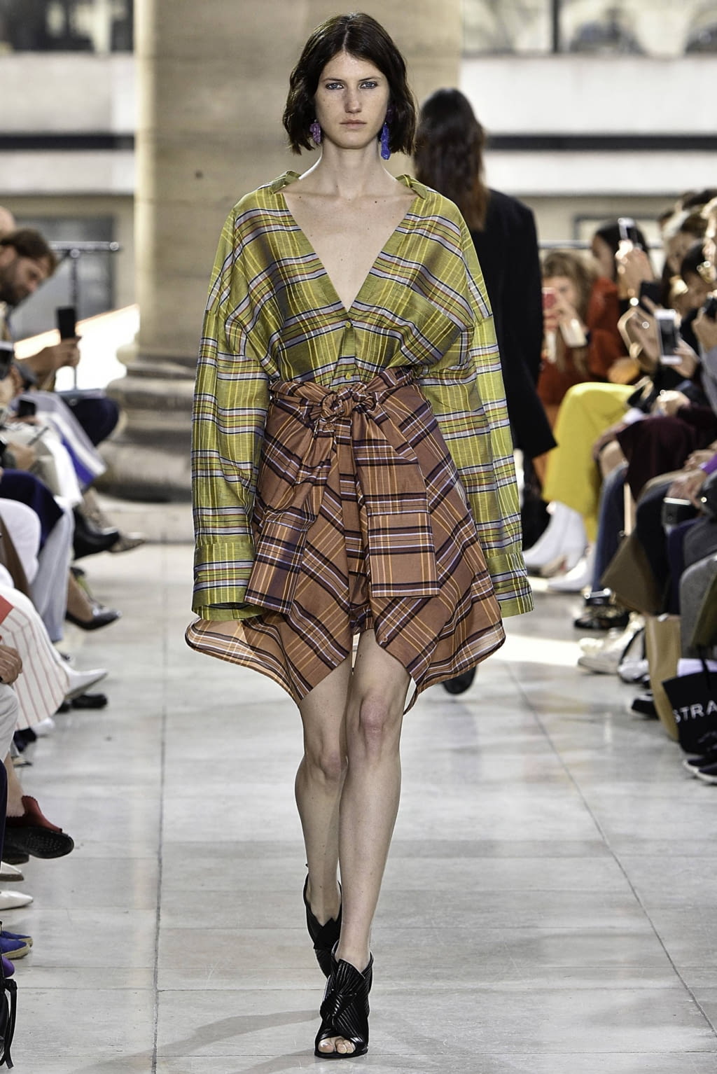 Fashion Week Paris Spring/Summer 2019 look 19 de la collection Christian Wijnants womenswear