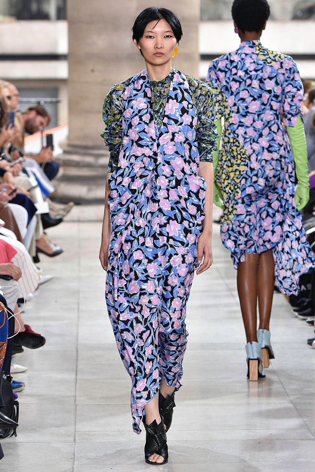 Fashion Week Paris Spring/Summer 2019 look 30 from the Christian Wijnants collection womenswear