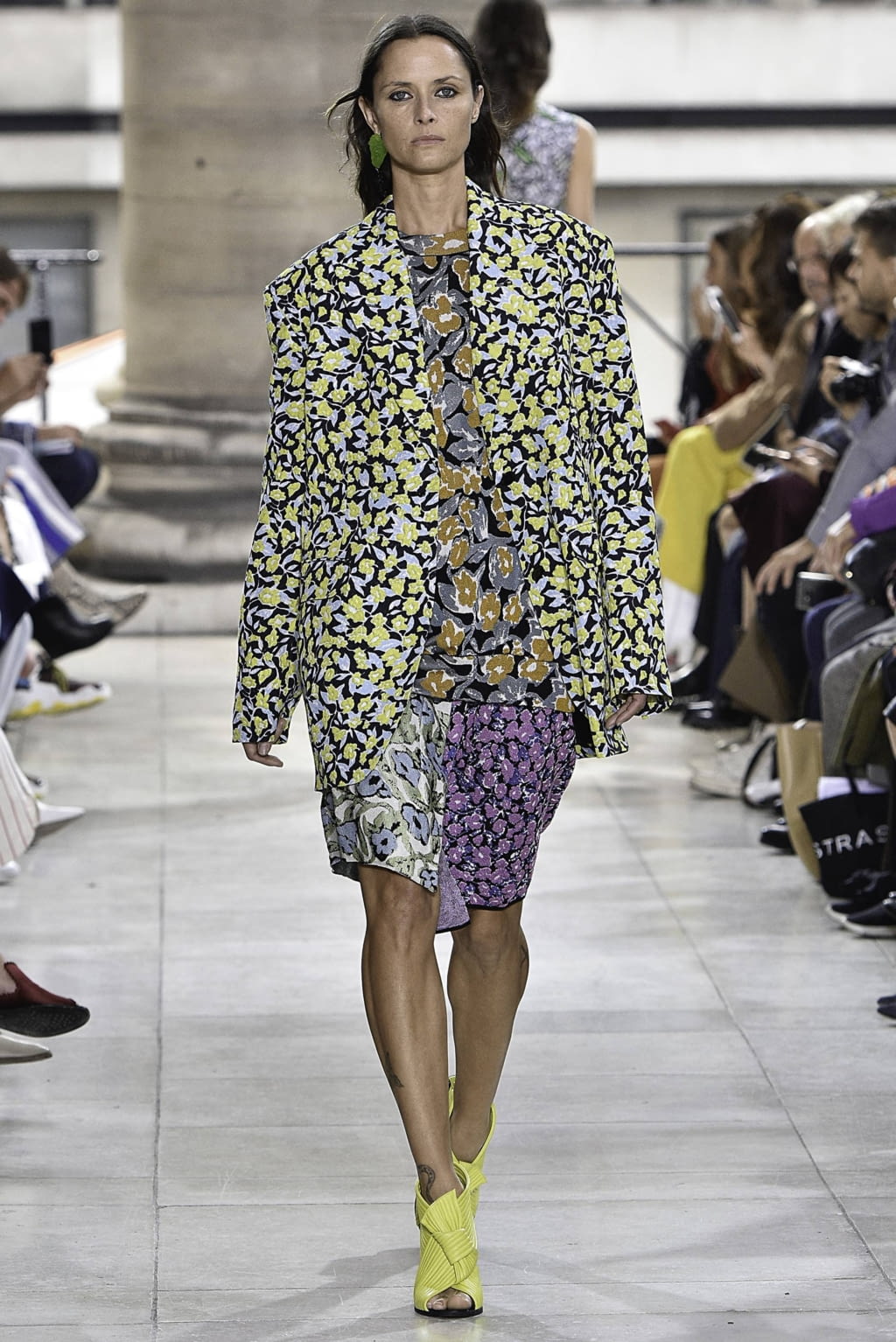 Fashion Week Paris Spring/Summer 2019 look 37 from the Christian Wijnants collection 女装