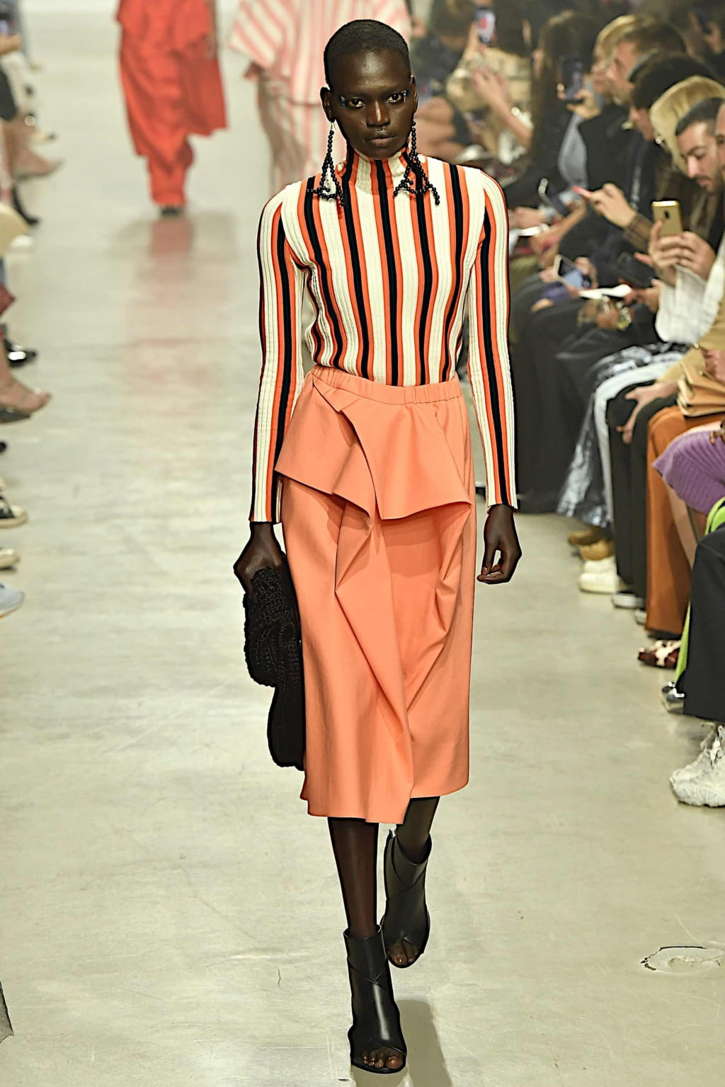 Fashion Week Paris Spring/Summer 2020 look 4 from the Christian Wijnants collection womenswear