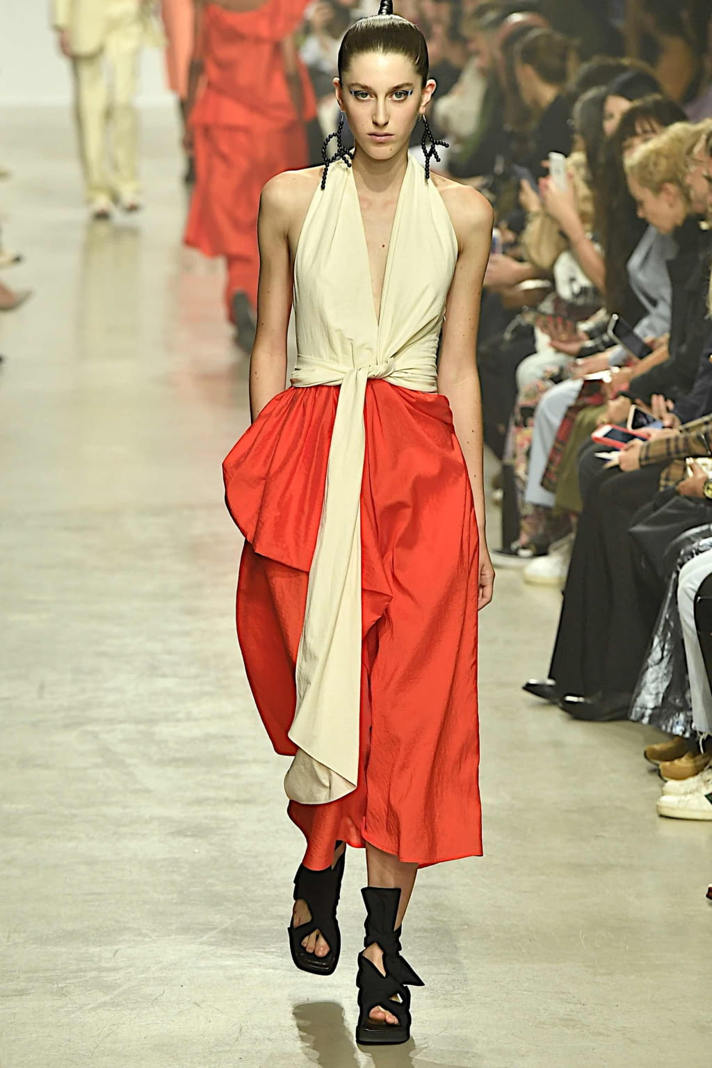 Fashion Week Paris Spring/Summer 2020 look 6 de la collection Christian Wijnants womenswear