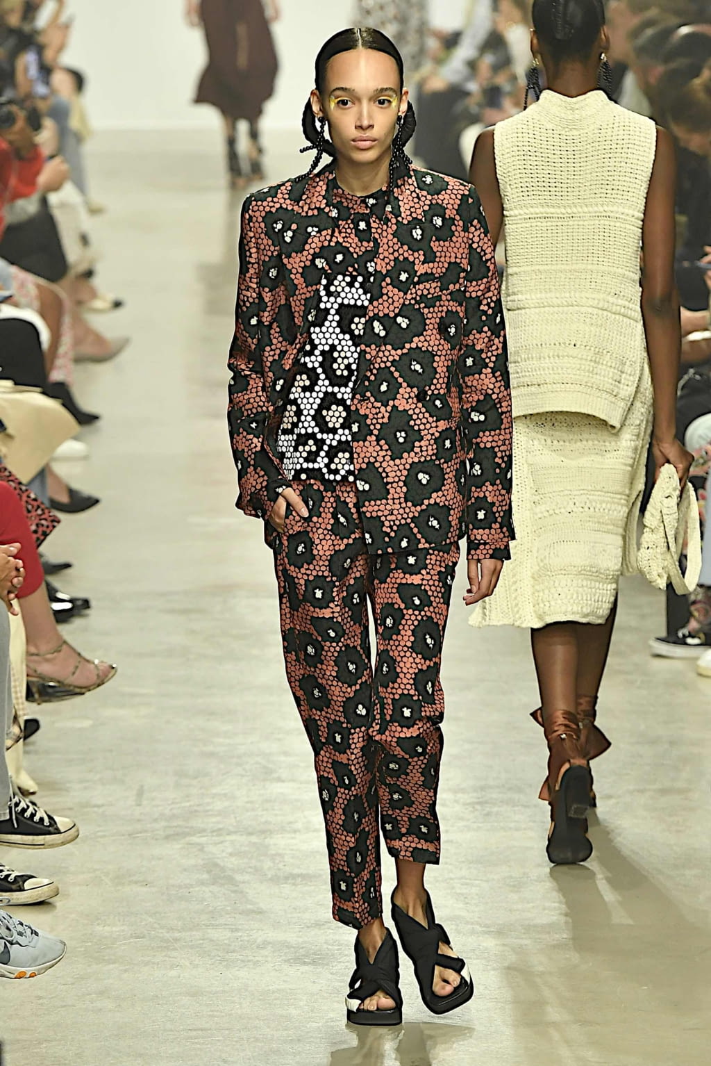 Fashion Week Paris Spring/Summer 2020 look 13 from the Christian Wijnants collection womenswear