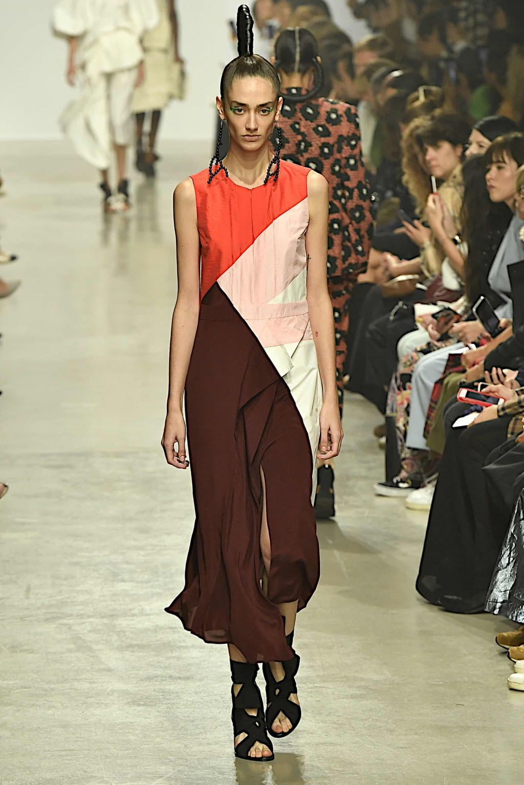 Fashion Week Paris Spring/Summer 2020 look 14 from the Christian Wijnants collection 女装