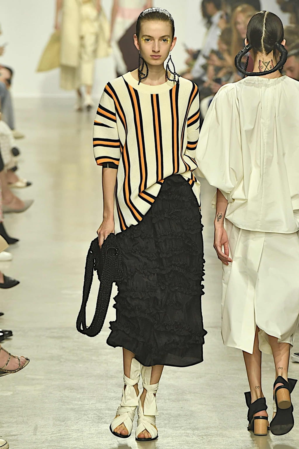 Fashion Week Paris Spring/Summer 2020 look 16 de la collection Christian Wijnants womenswear