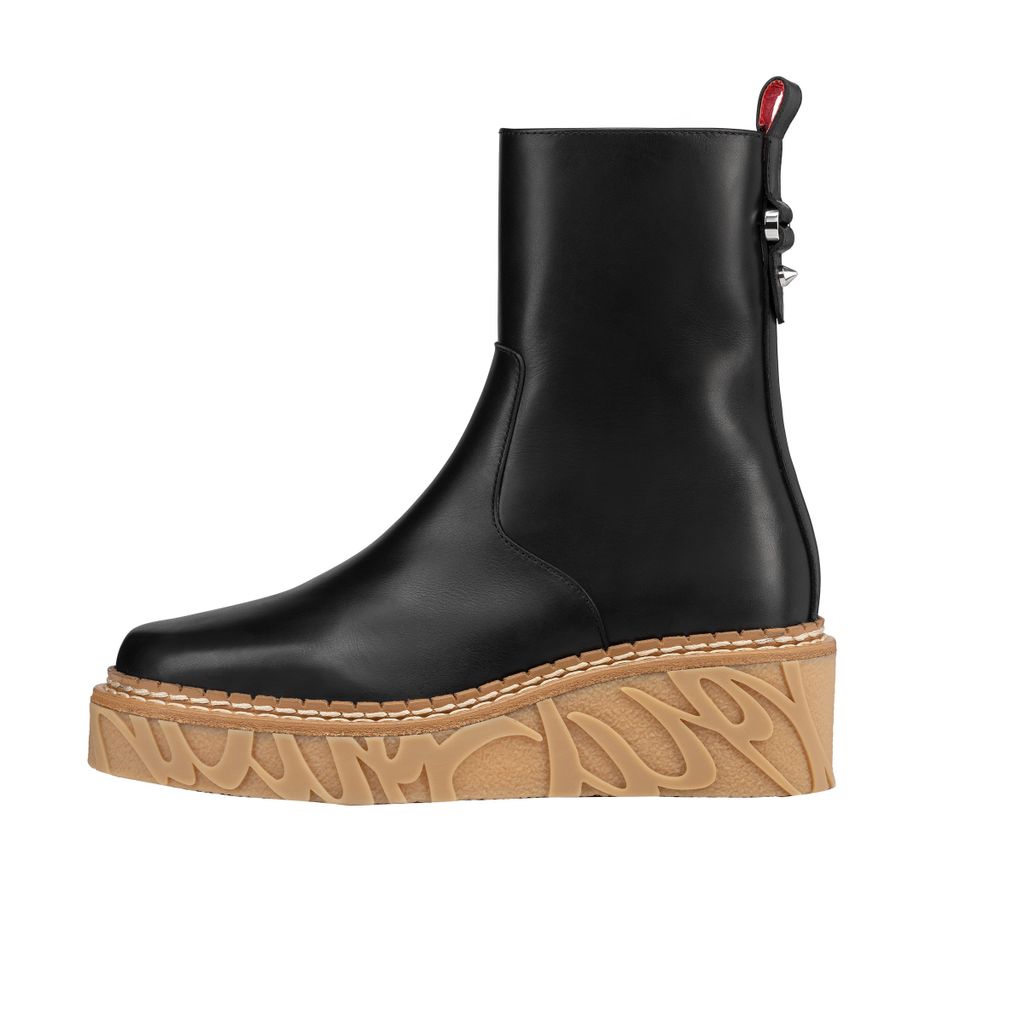 Fashion Week Paris Spring/Summer 2025 look 23 de la collection Christian Louboutin menswear accessories