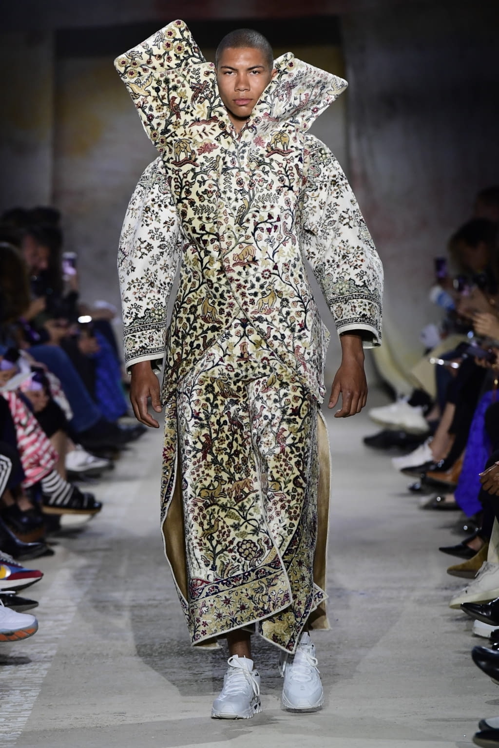 Fashion Week Paris Fall/Winter 2019 look 37 from the Festival de Hyères 2019 collection 女装