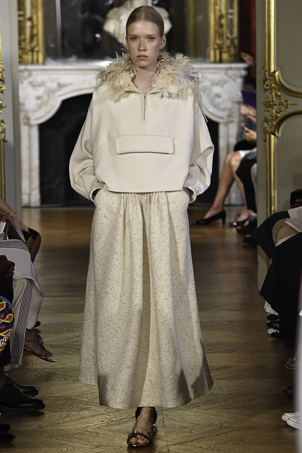Fashion Week Paris Fall/Winter 2019 look 3 from the Christophe Josse collection 高级定制