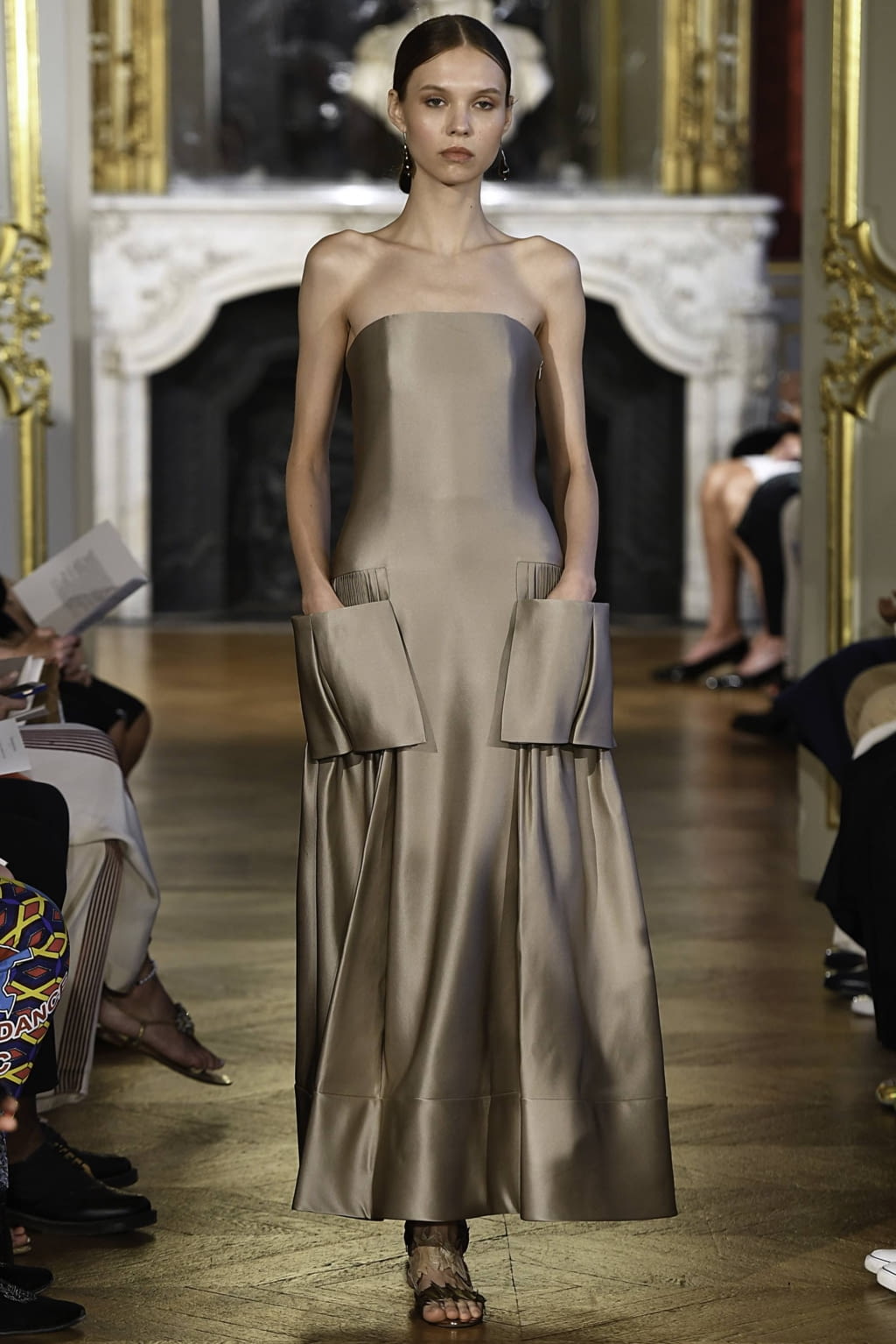 Fashion Week Paris Fall/Winter 2019 look 12 from the Christophe Josse collection couture