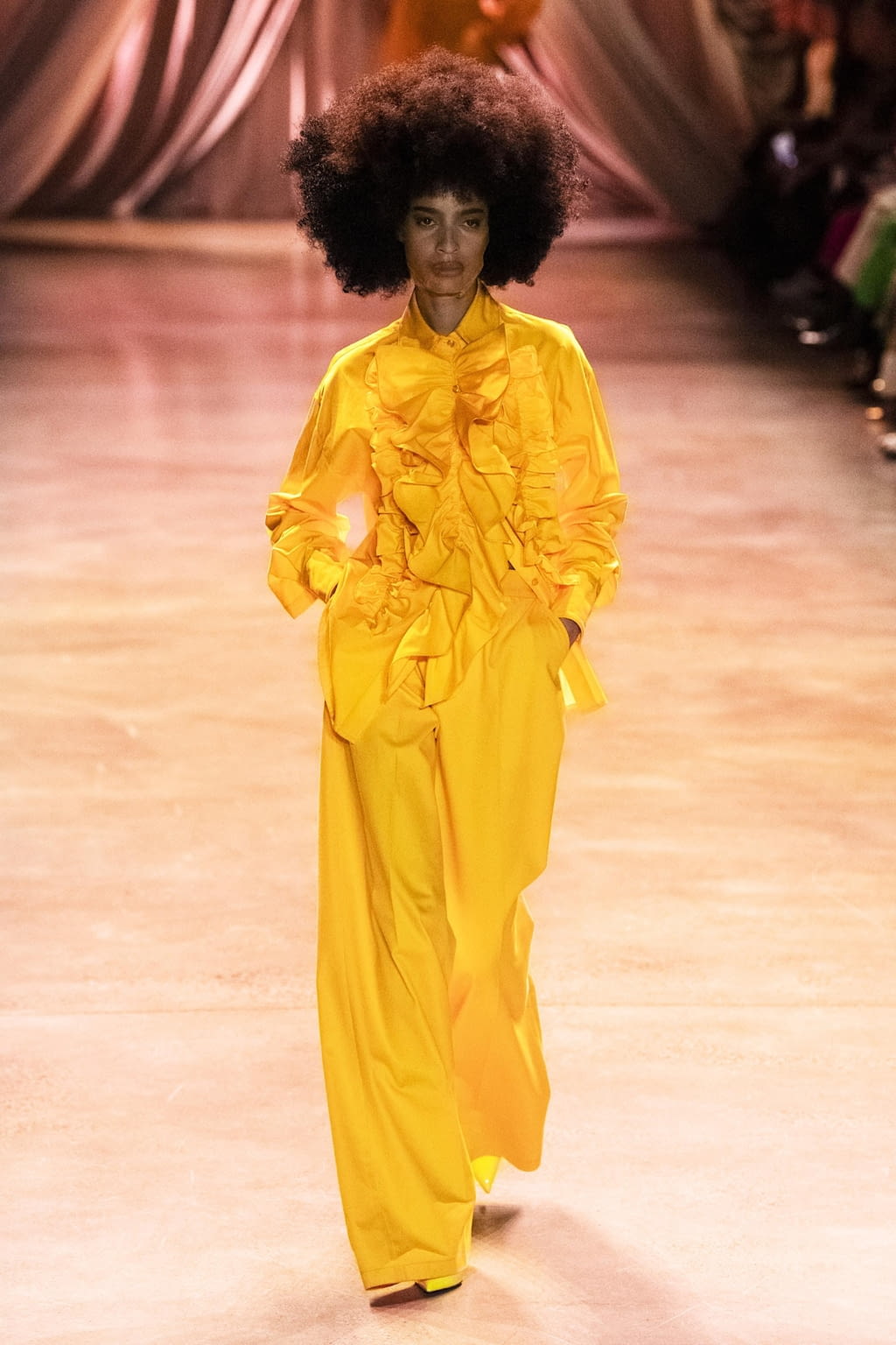 Fashion Week New York Fall/Winter 2020 look 4 from the Christopher John Rogers collection womenswear