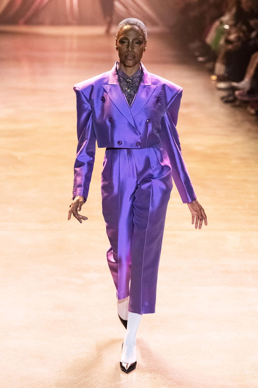 Fashion Week New York Fall/Winter 2020 look 19 from the Christopher John Rogers collection 女装