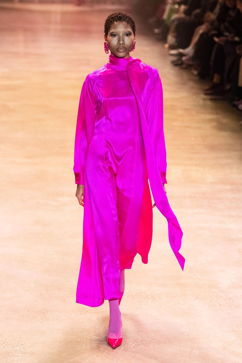 Fashion Week New York Fall/Winter 2020 look 29 from the Christopher John Rogers collection 女装