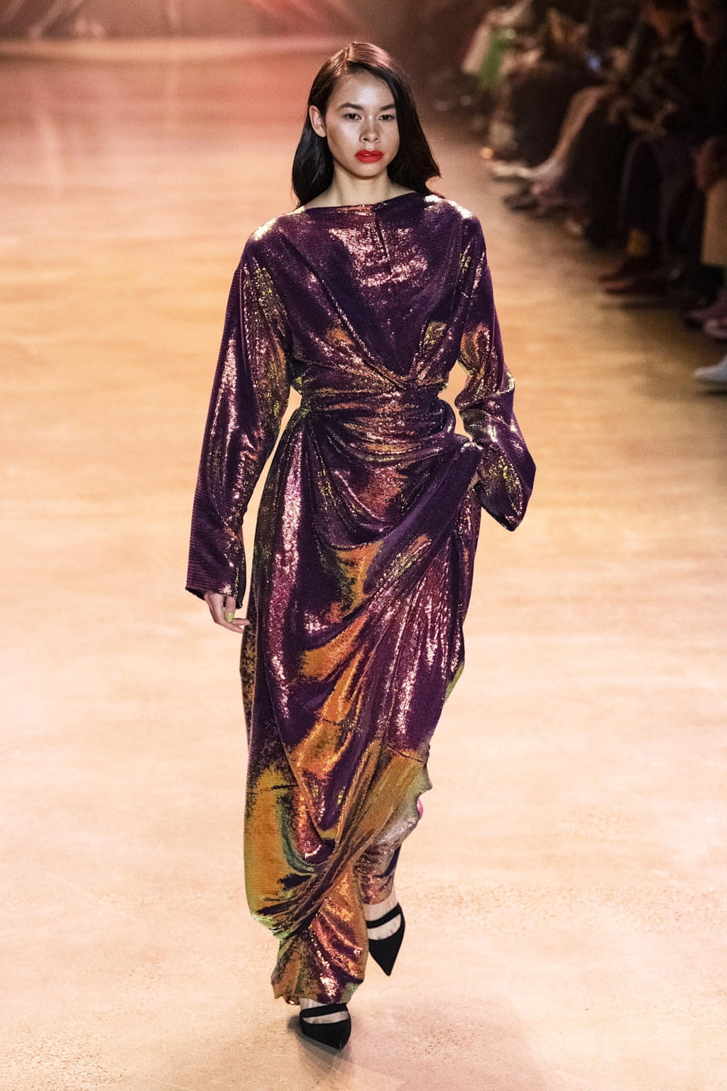 Fashion Week New York Fall/Winter 2020 look 38 from the Christopher John Rogers collection 女装
