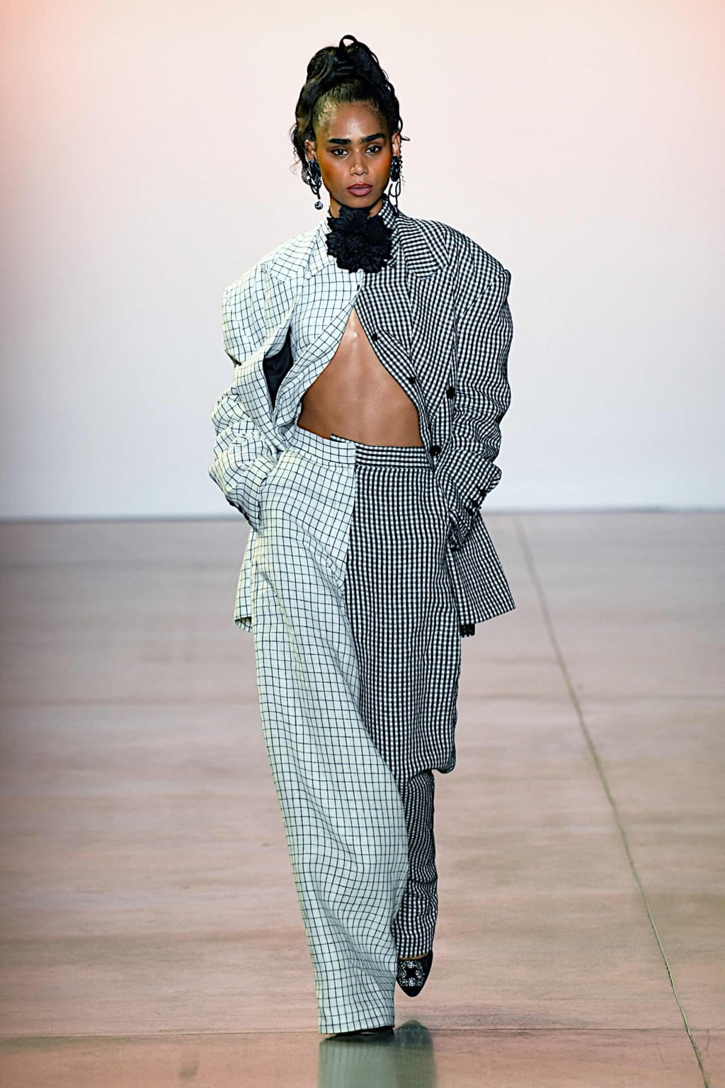 Fashion Week New York Spring/Summer 2020 look 12 de la collection Christopher John Rogers womenswear