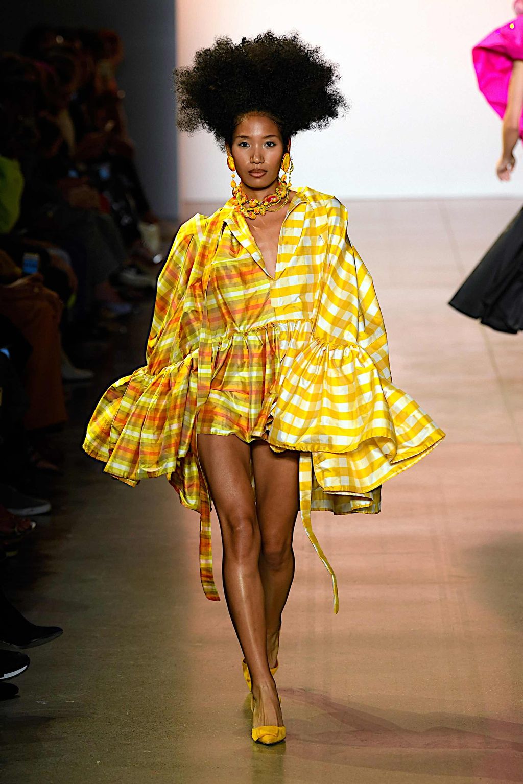 Fashion Week New York Spring/Summer 2020 look 27 from the Christopher John Rogers collection 女装