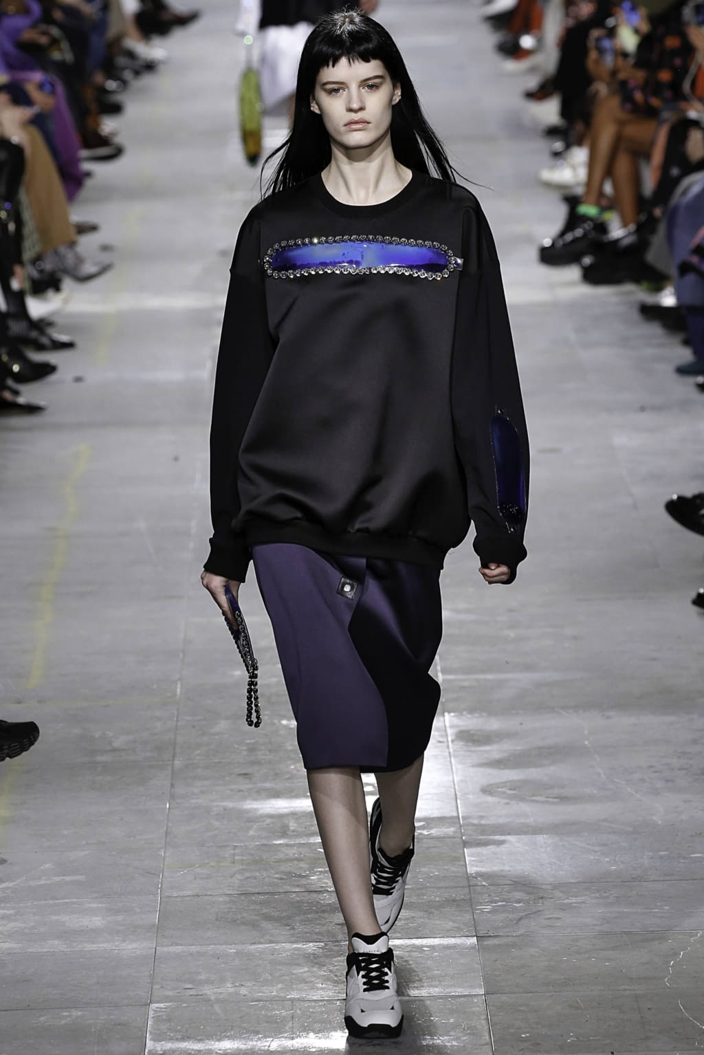 Fashion Week London Fall/Winter 2019 look 19 from the Christopher Kane collection 女装