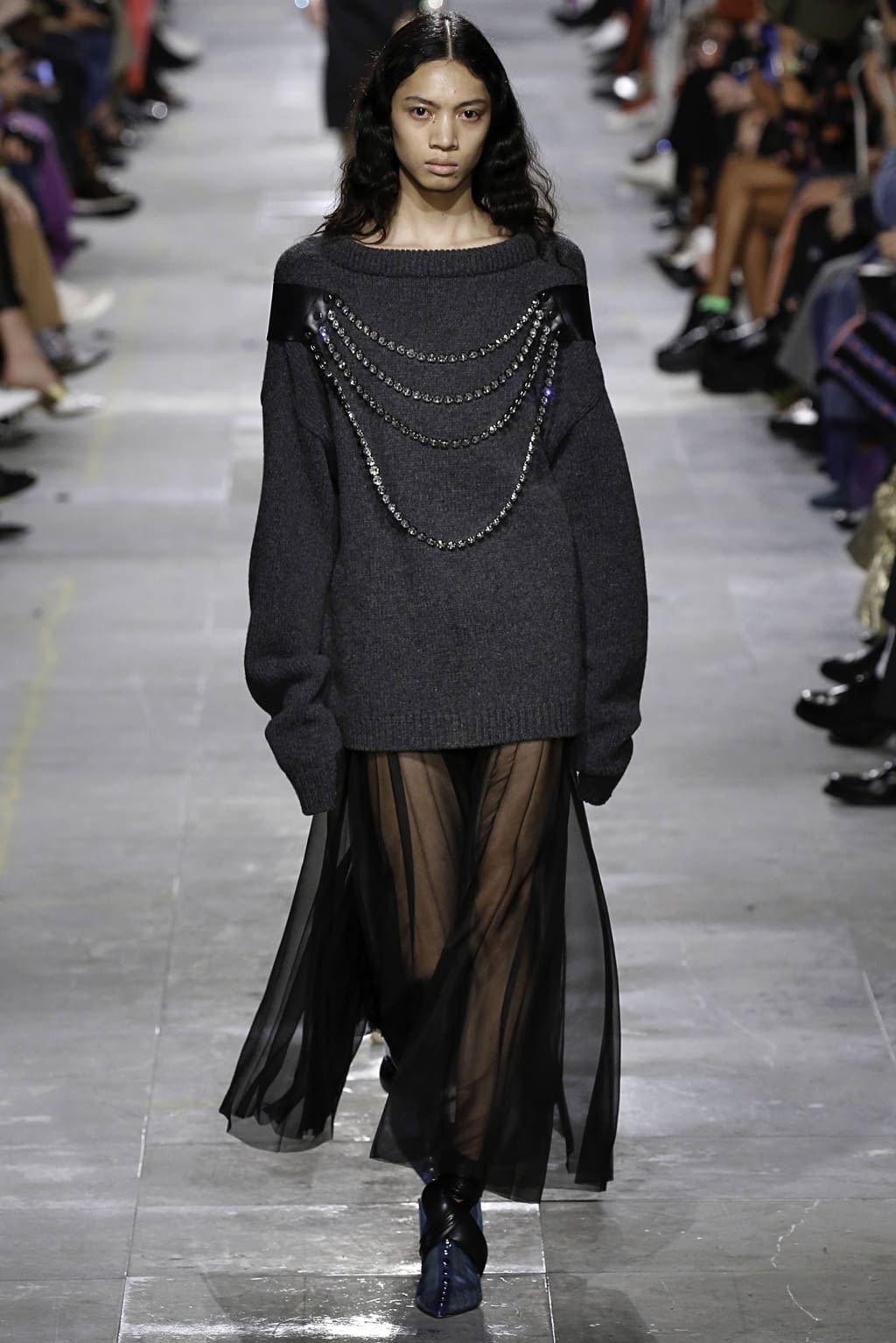 Fashion Week London Fall/Winter 2019 look 45 from the Christopher Kane collection womenswear