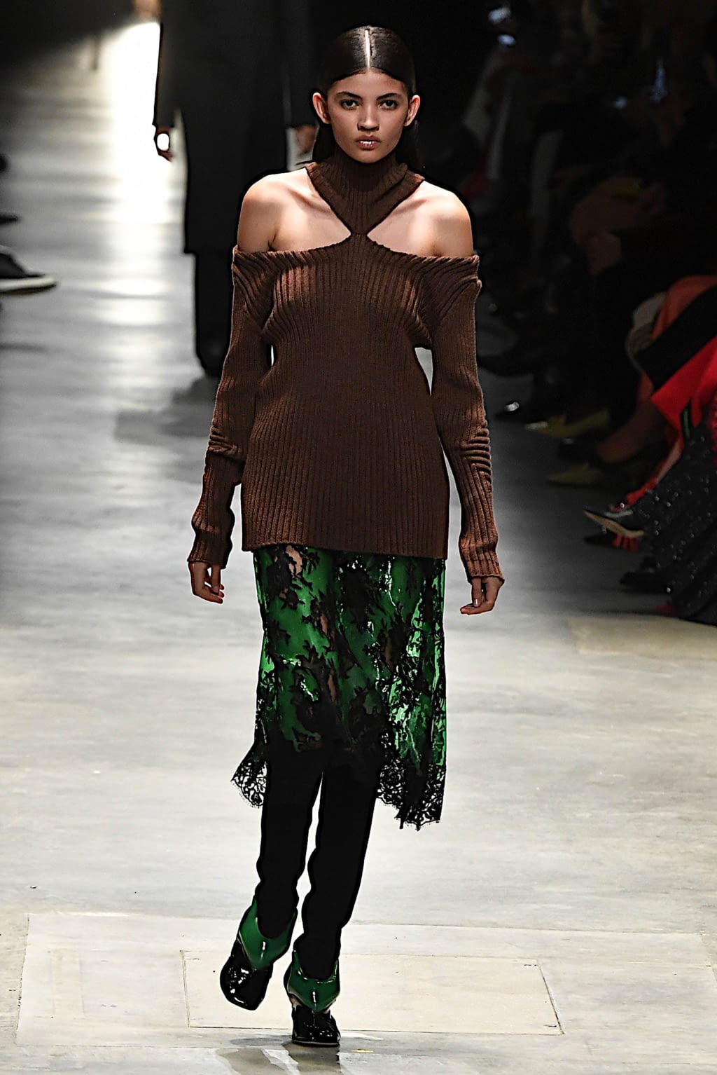 Fashion Week London Fall/Winter 2020 look 18 from the Christopher Kane collection womenswear