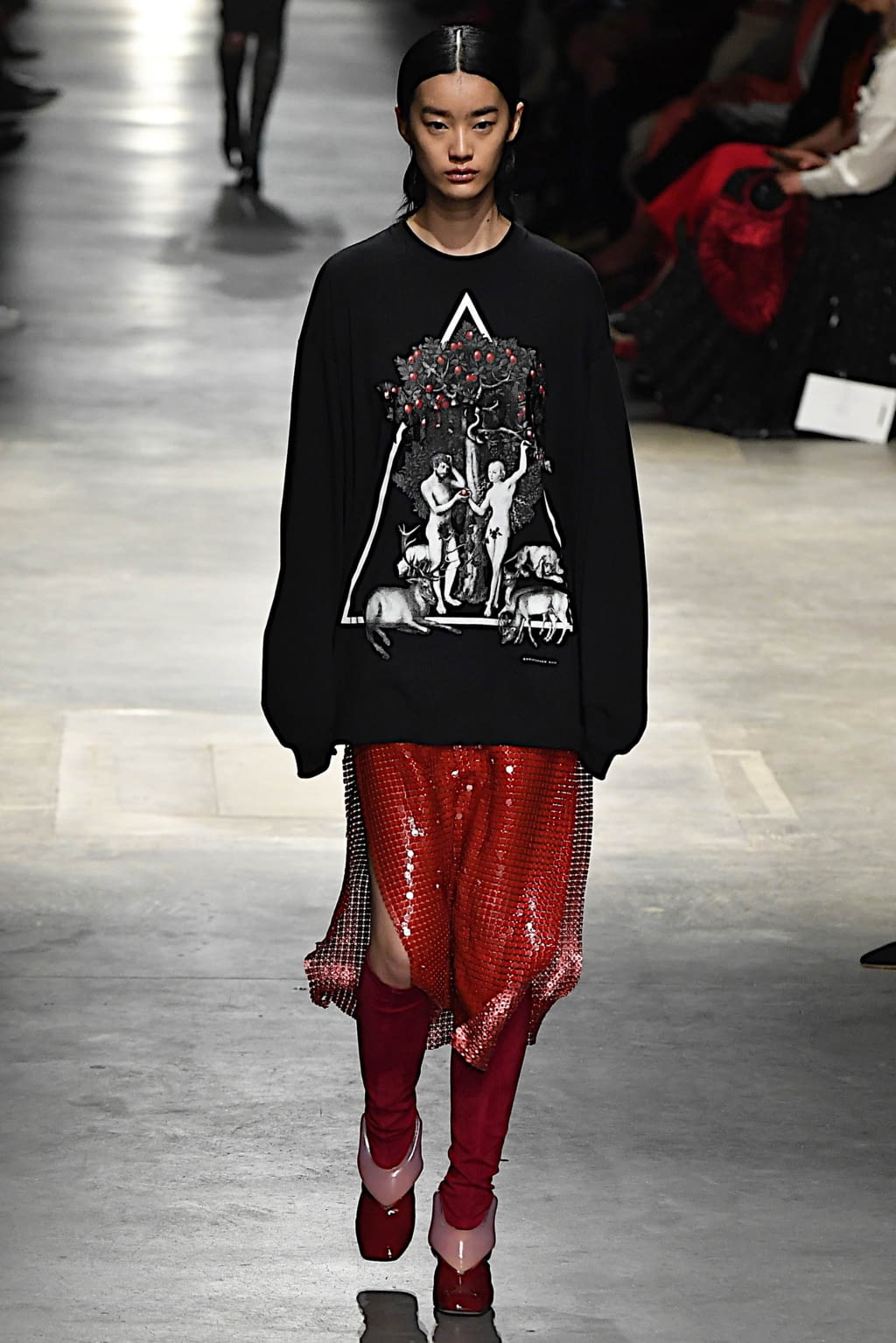 Fashion Week London Fall/Winter 2020 look 41 from the Christopher Kane collection 女装