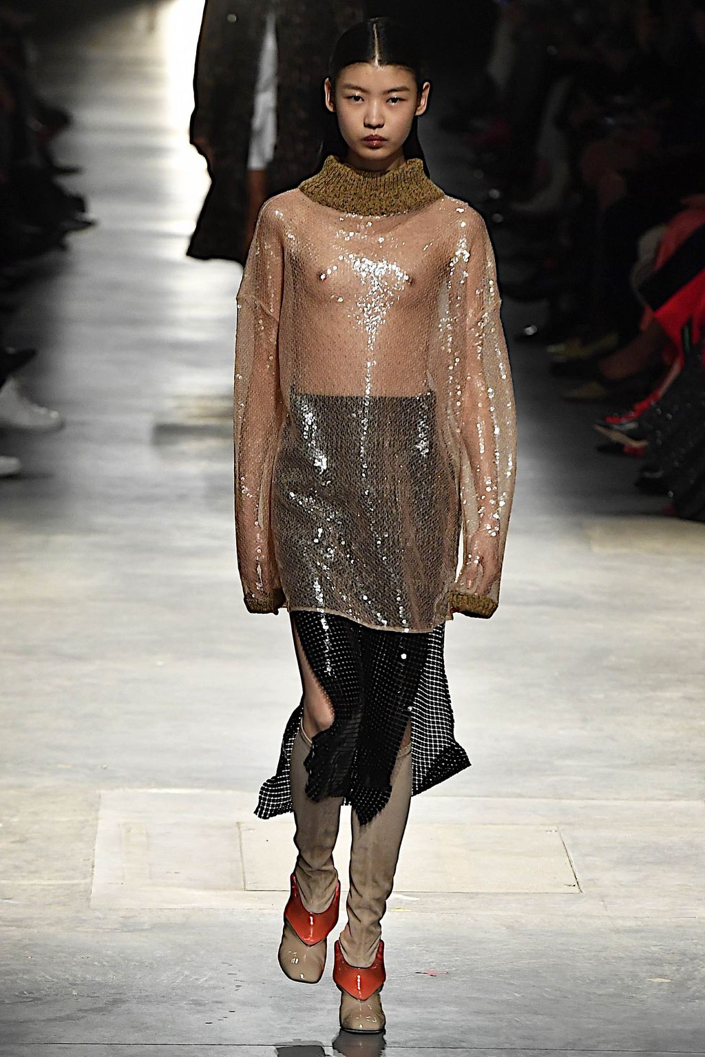 Fashion Week London Fall/Winter 2020 look 48 from the Christopher Kane collection womenswear