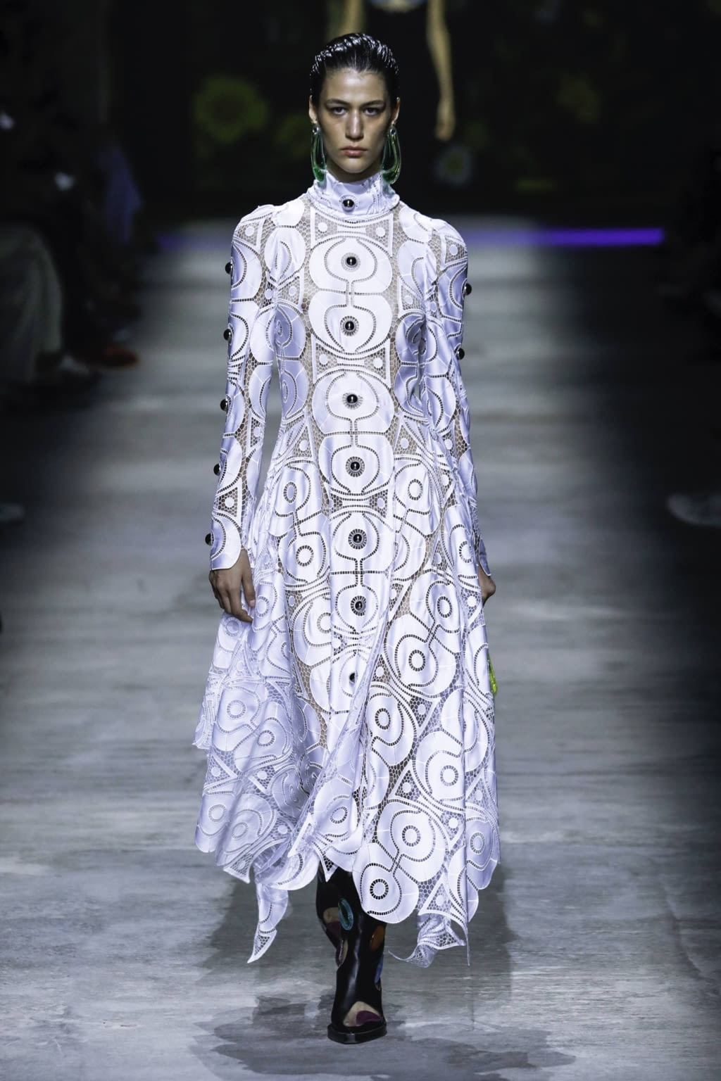 Fashion Week London Spring/Summer 2020 look 28 from the Christopher Kane collection womenswear