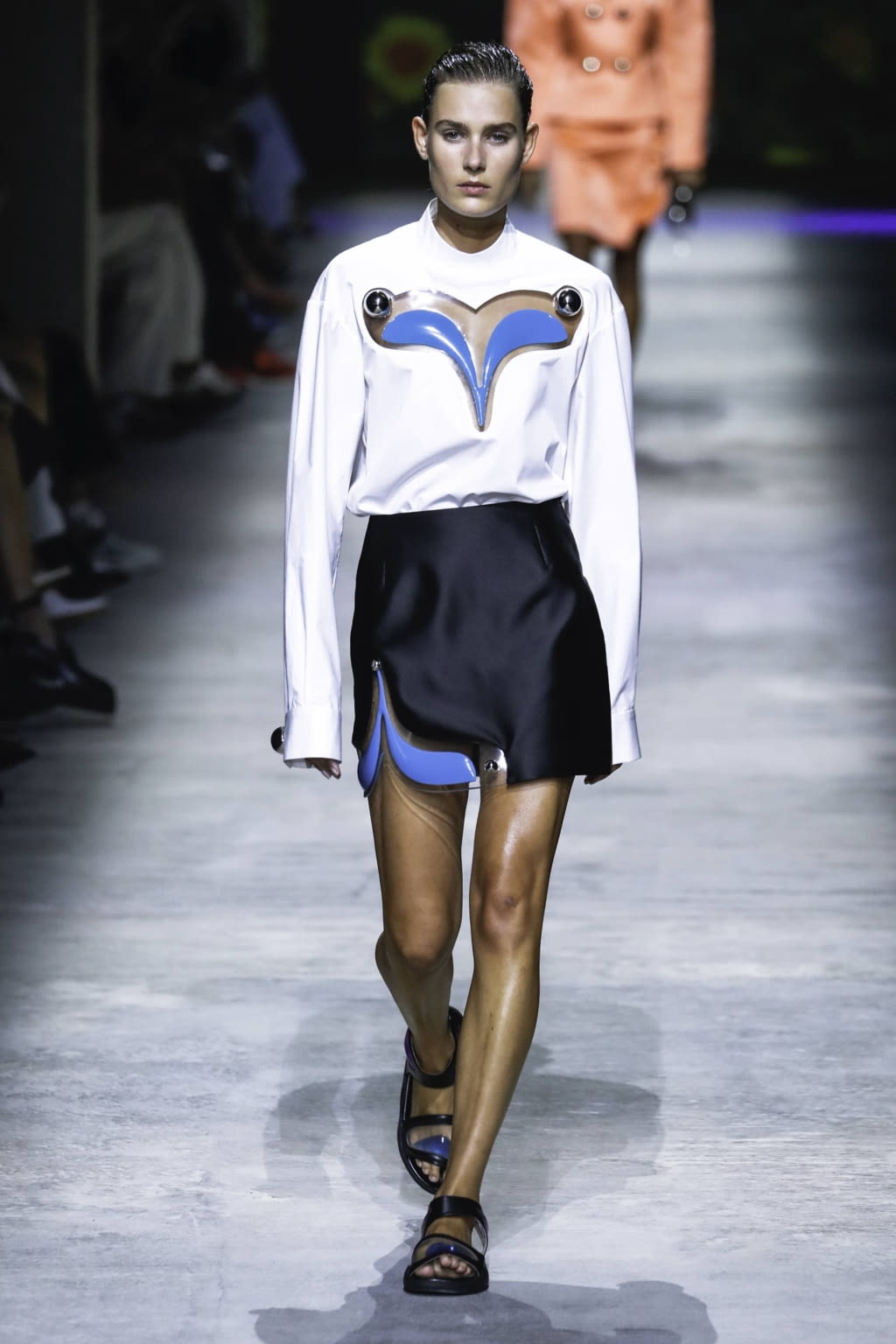 Fashion Week London Spring/Summer 2020 look 32 from the Christopher Kane collection womenswear