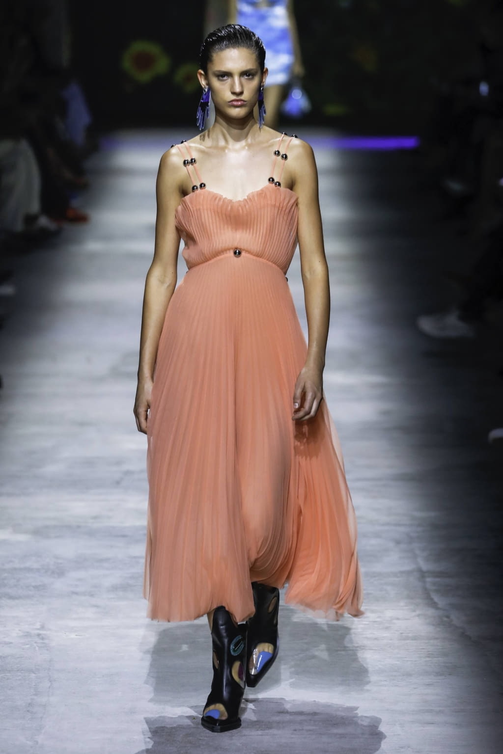 Fashion Week London Spring/Summer 2020 look 39 from the Christopher Kane collection 女装