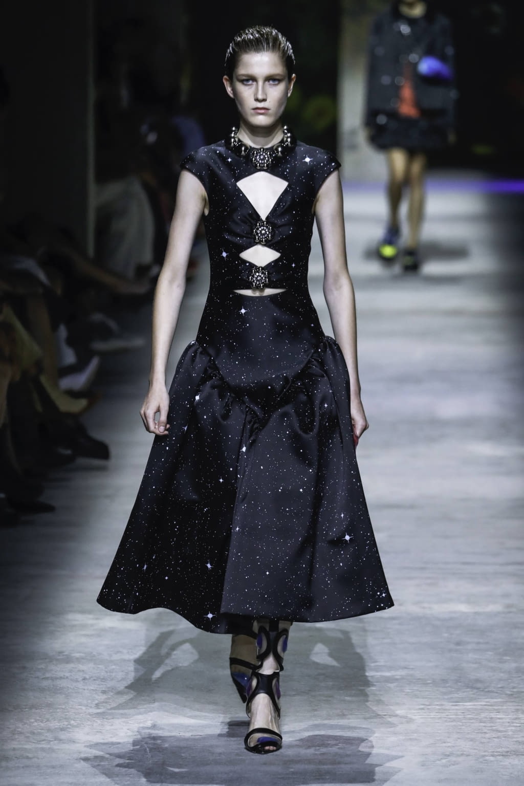 Fashion Week London Spring/Summer 2020 look 49 de la collection Christopher Kane womenswear