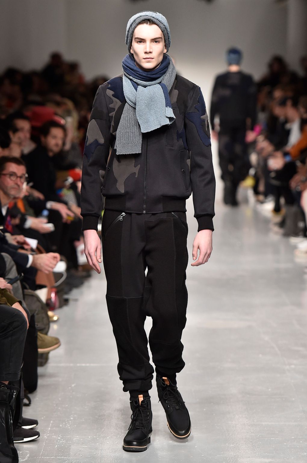 Fashion Week London Fall/Winter 2017 look 14 from the Christopher Raeburn collection menswear