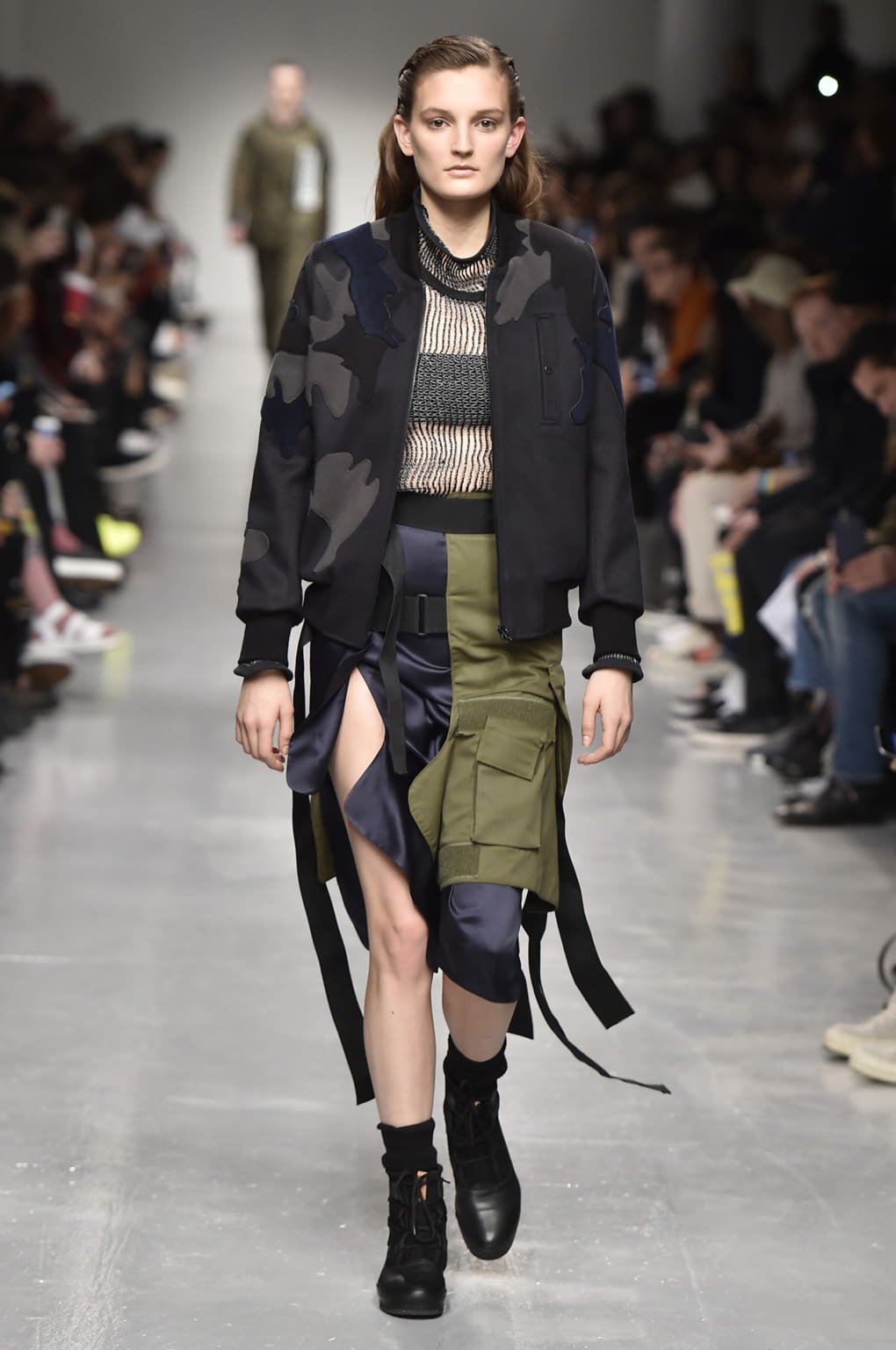 Fashion Week London Fall/Winter 2017 look 5 from the Christopher Raeburn collection menswear