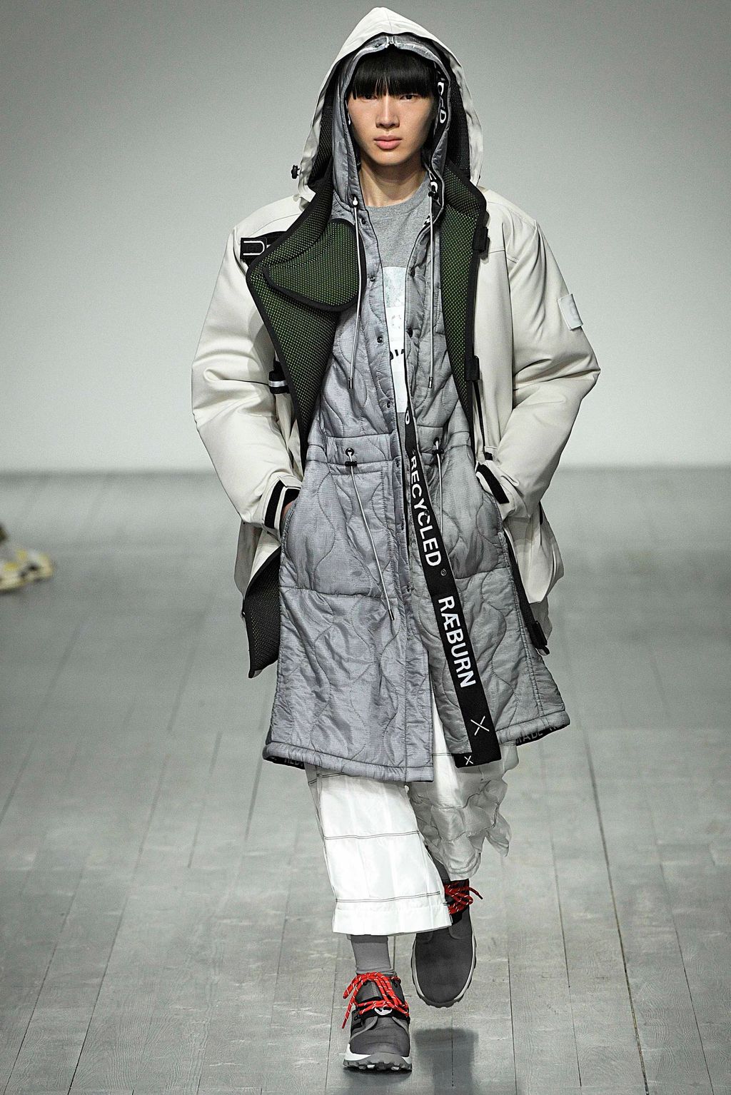 Fashion Week London Spring/Summer 2019 look 19 from the Christopher Raeburn collection menswear