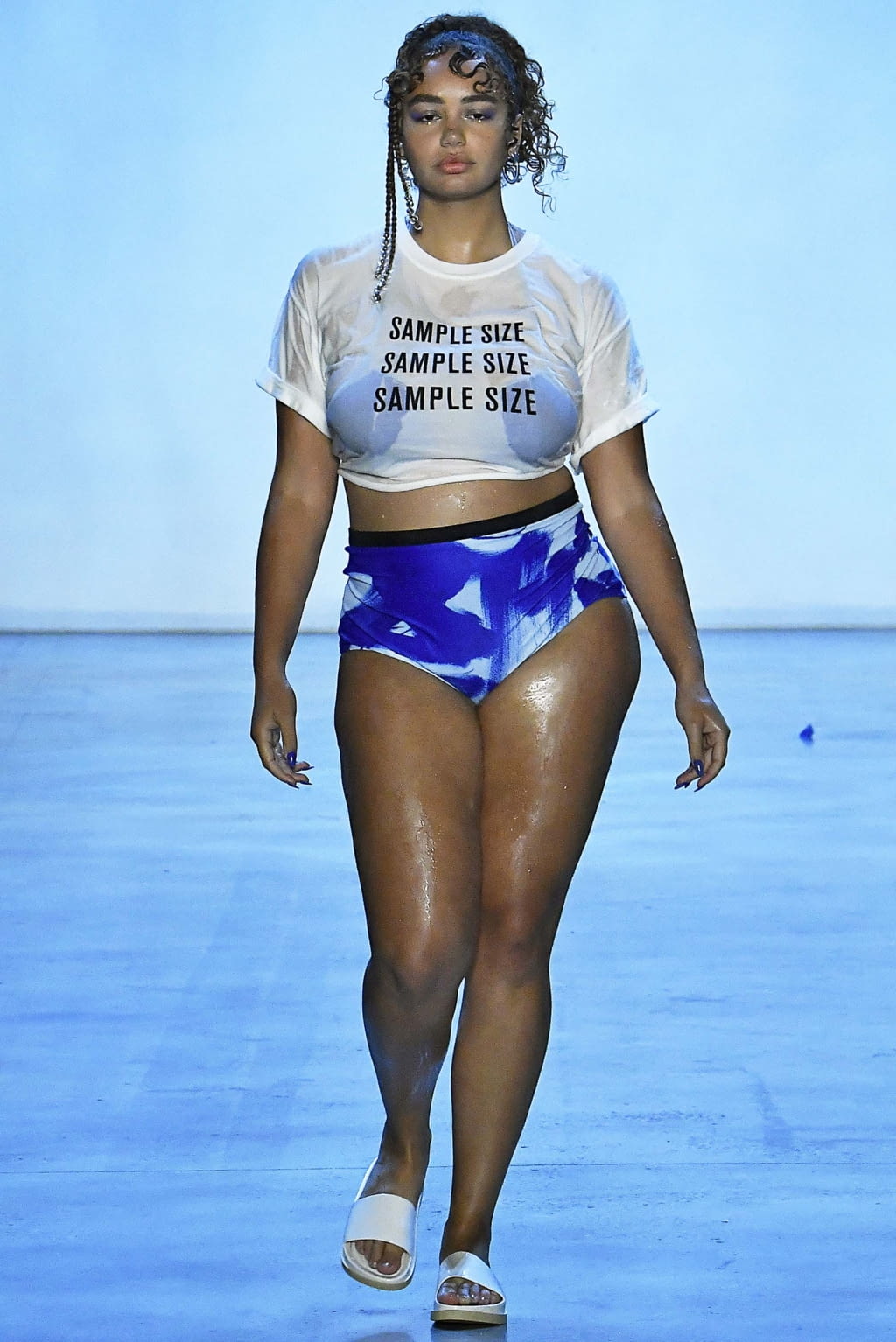 Fashion Week New York Spring/Summer 2019 look 26 from the Chromat collection 女装