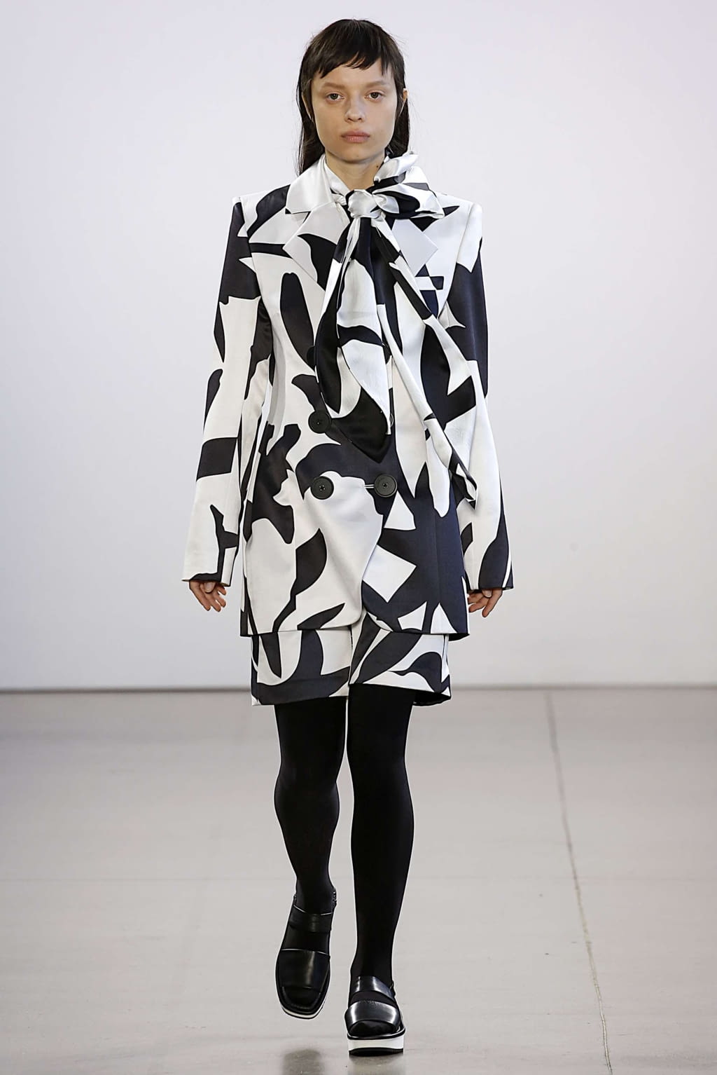 Fashion Week New York Fall/Winter 2019 look 5 de la collection Claudia Li womenswear
