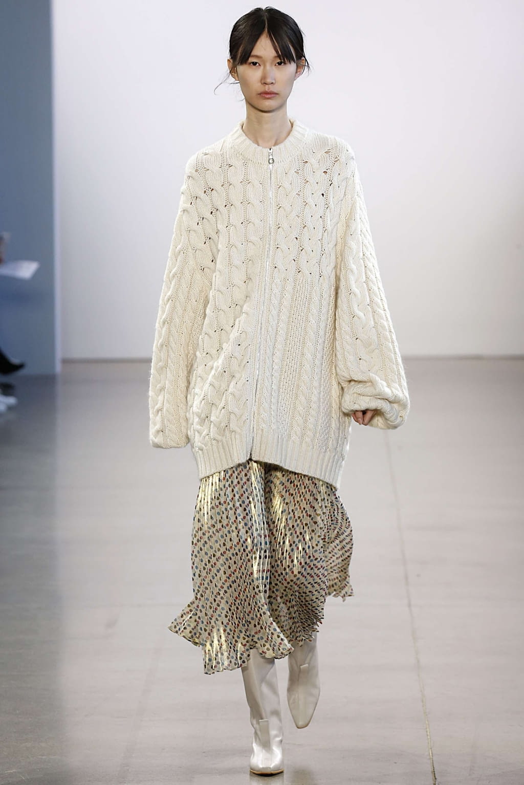 Fashion Week New York Fall/Winter 2019 look 32 from the Claudia Li collection 女装