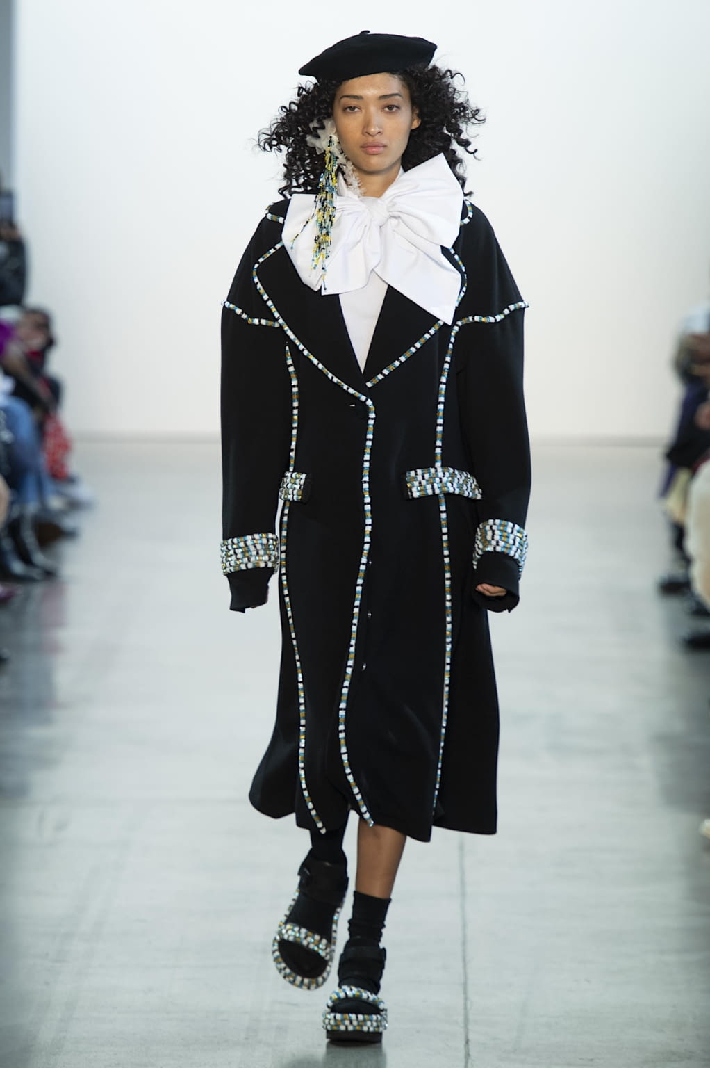 Fashion Week New York Fall/Winter 2020 look 1 de la collection Claudia Li womenswear