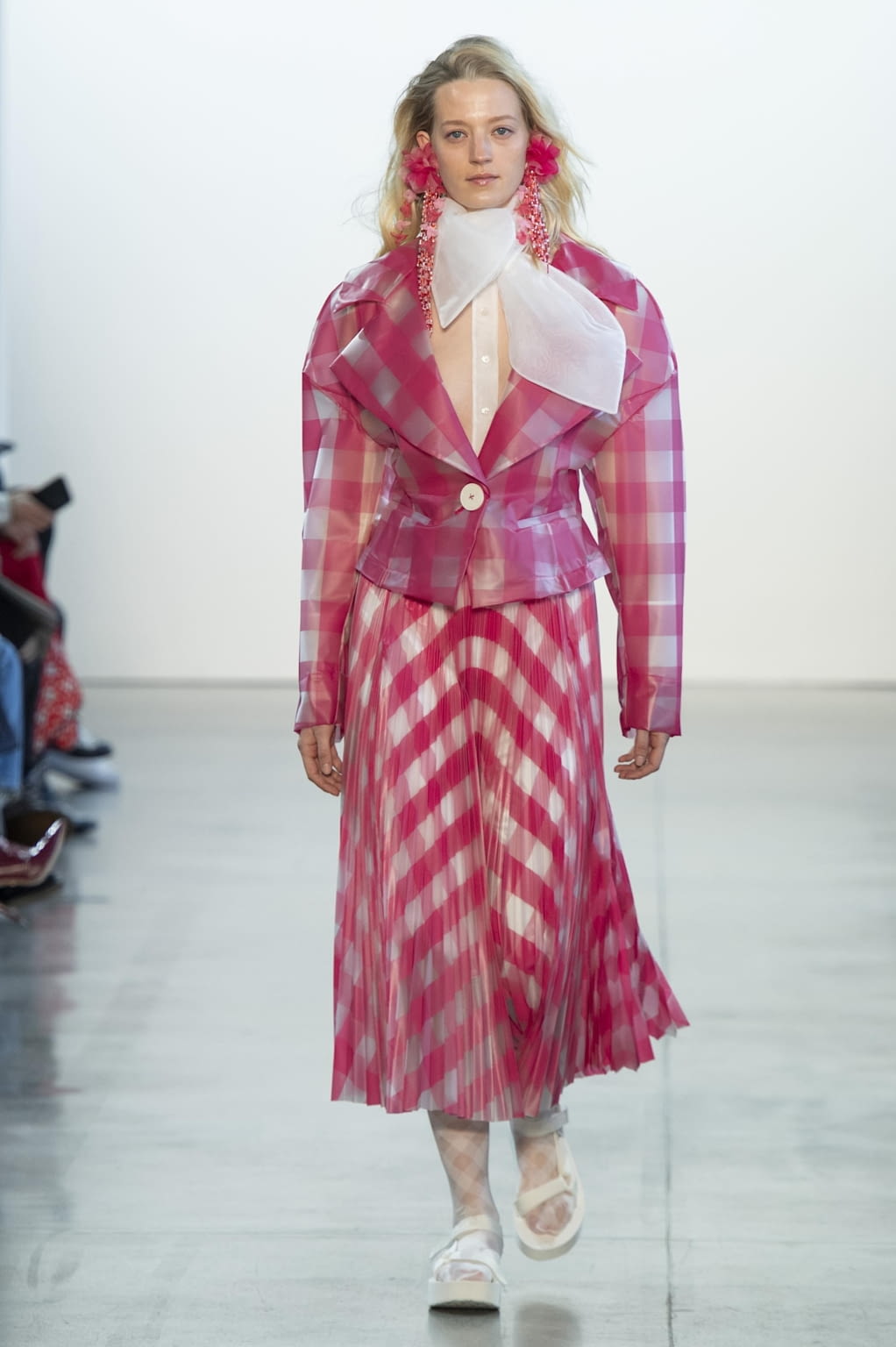 Fashion Week New York Fall/Winter 2020 look 7 from the Claudia Li collection 女装