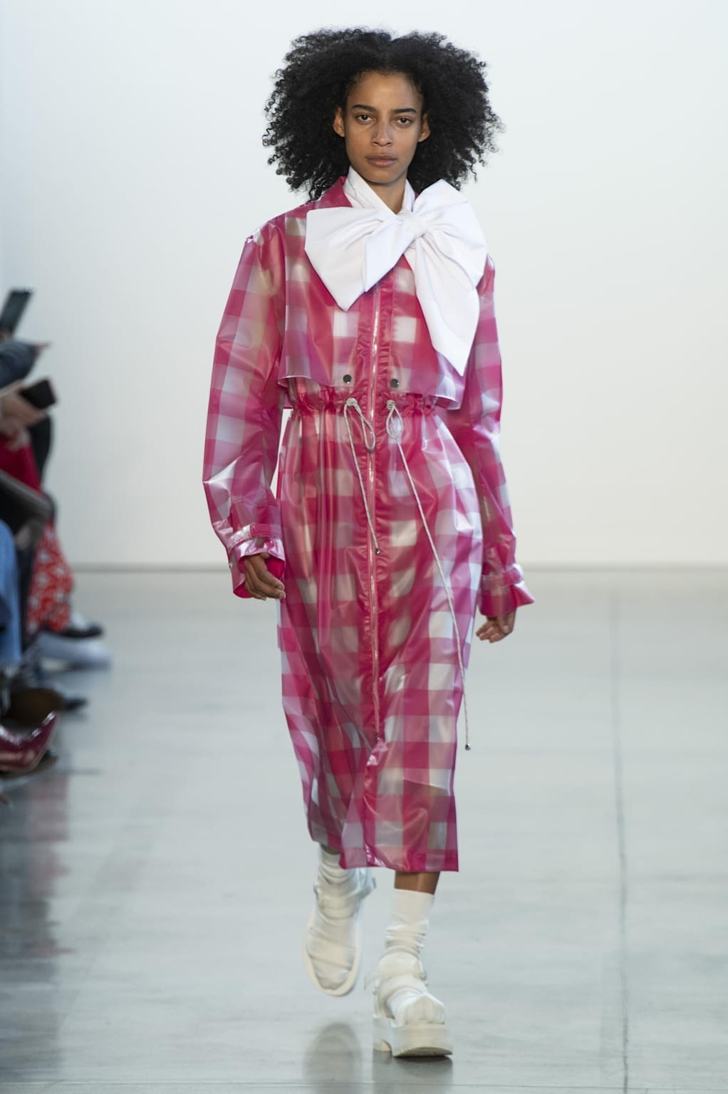 Fashion Week New York Fall/Winter 2020 look 9 from the Claudia Li collection 女装