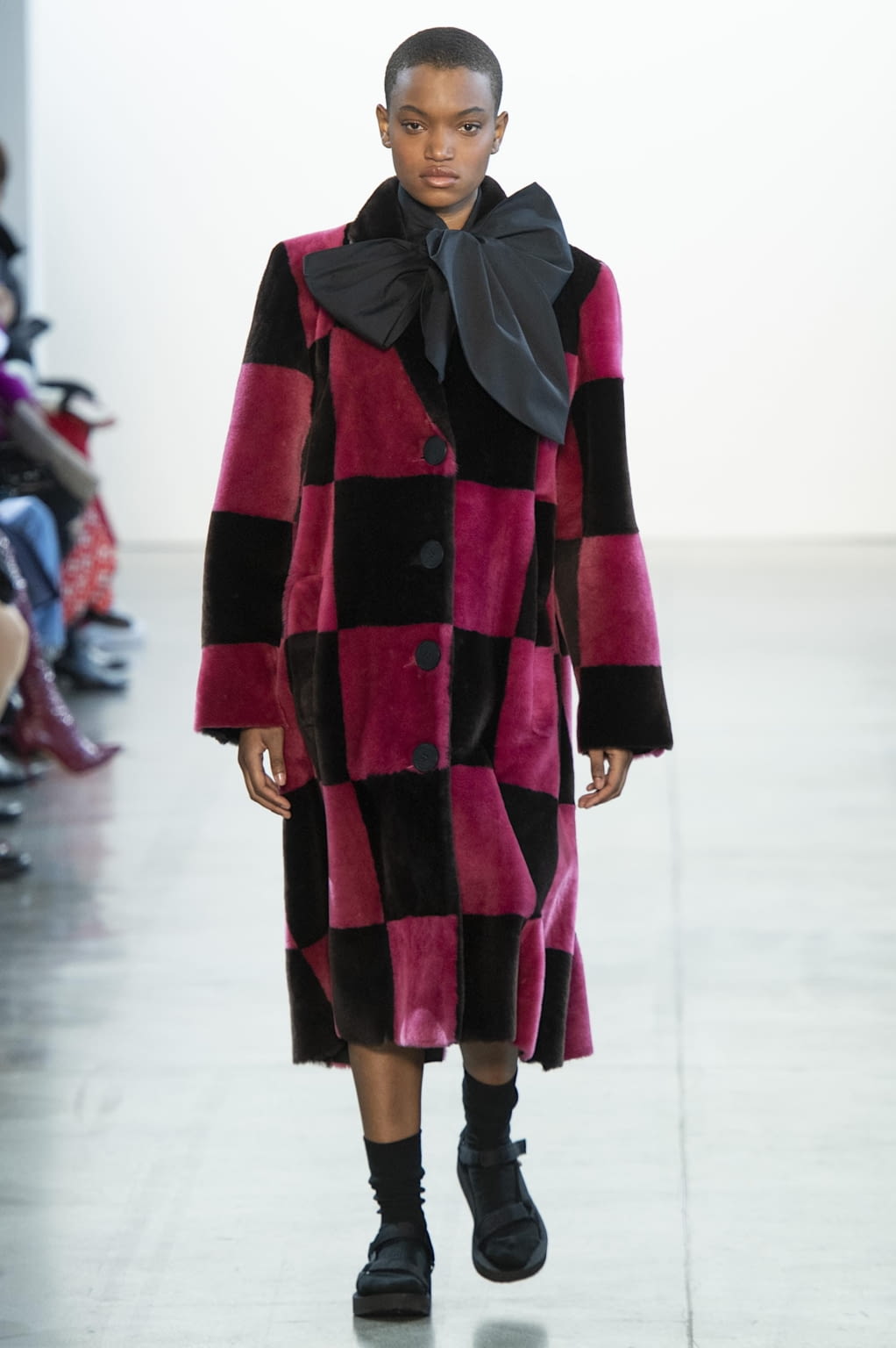 Fashion Week New York Fall/Winter 2020 look 12 from the Claudia Li collection 女装