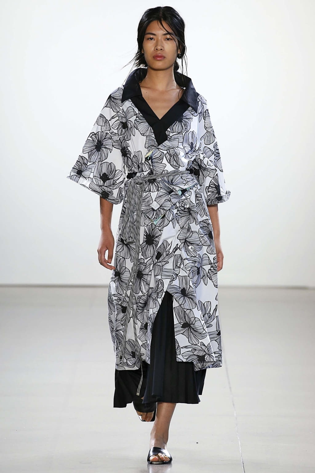Fashion Week New York Spring/Summer 2019 look 15 de la collection Claudia Li womenswear