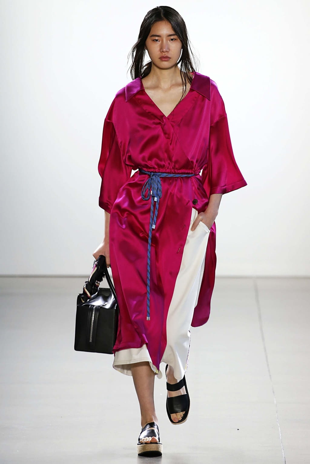 Fashion Week New York Spring/Summer 2019 look 21 from the Claudia Li collection 女装
