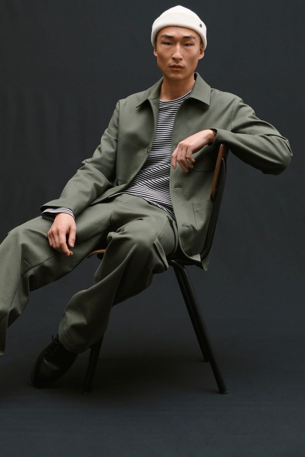 Fashion Week Paris Fall/Winter 2022 look 13 from the Closed collection 男装