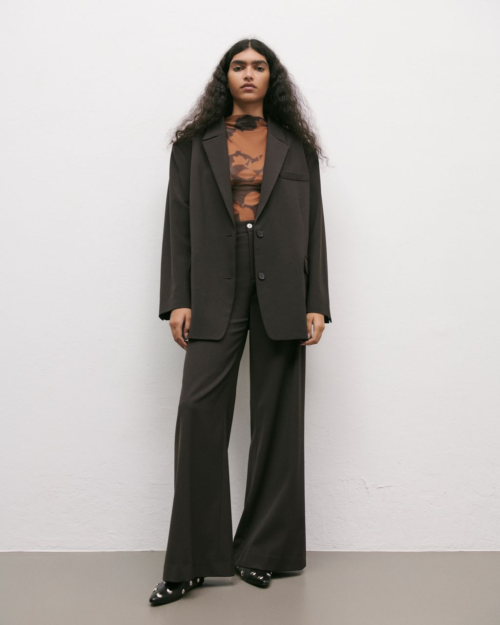 Fashion Week Paris Fall/Winter 2023 look 21 from the Closed collection womenswear