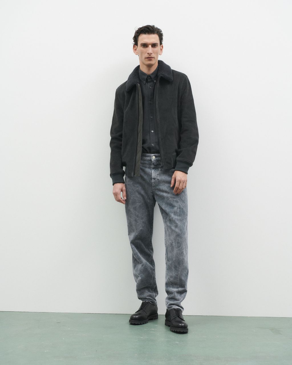 Fashion Week Paris Fall/Winter 2024 look 2 from the Closed collection menswear