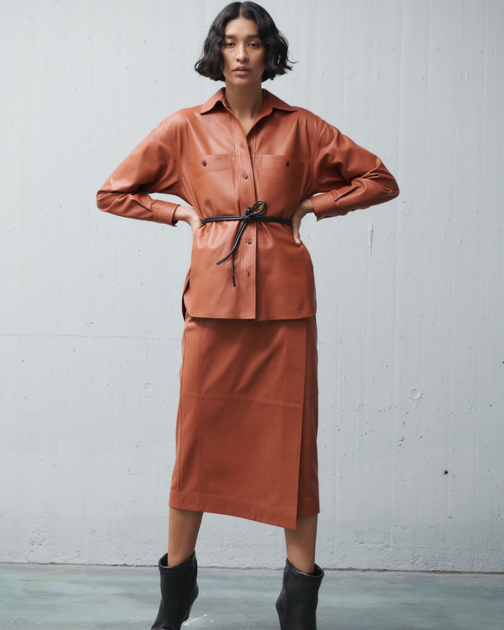 Fashion Week Paris Pre-Fall 2024 look 2 from the Closed collection 女装