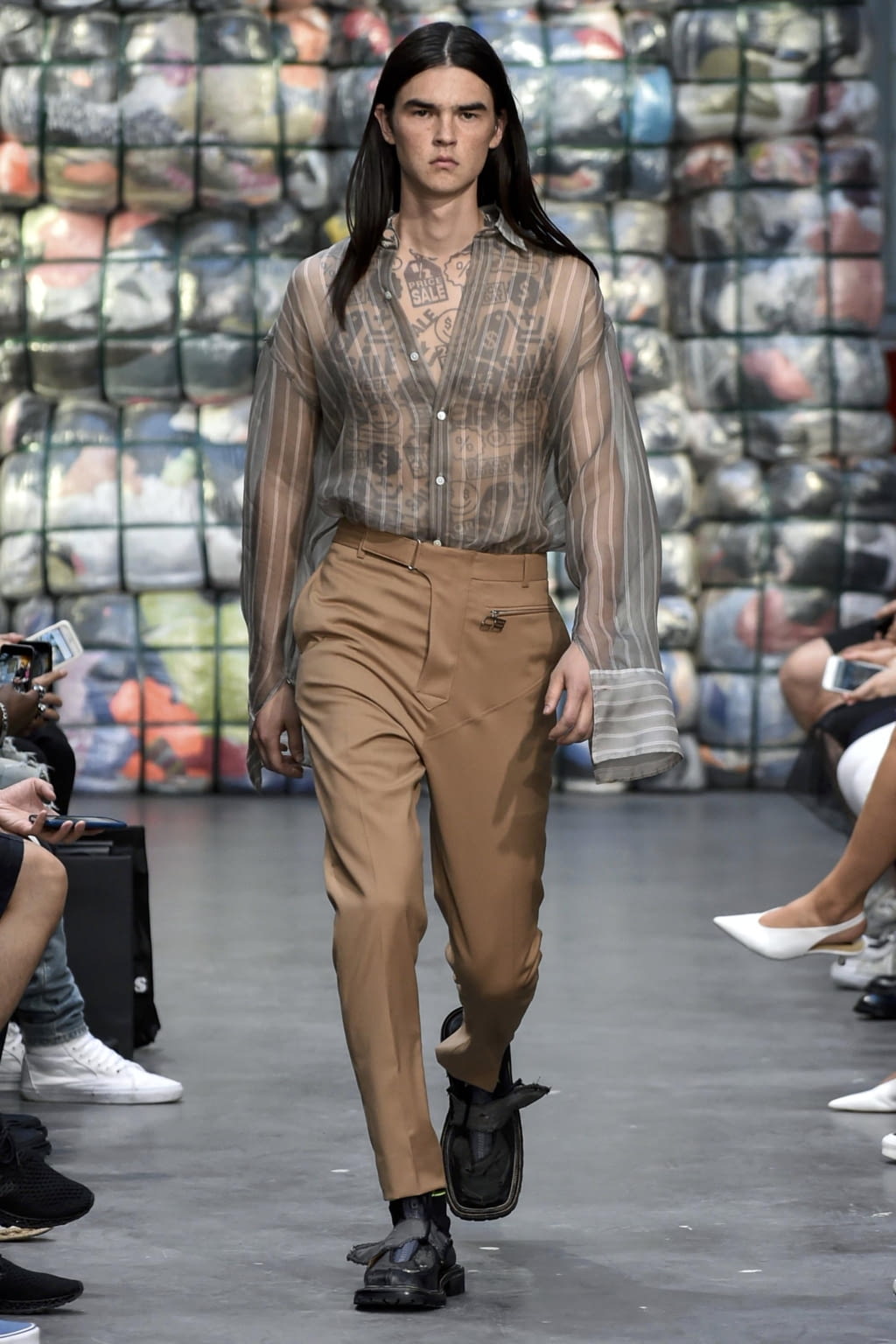 Fashion Week Paris Spring/Summer 2019 look 5 from the CMMN SWDN collection menswear